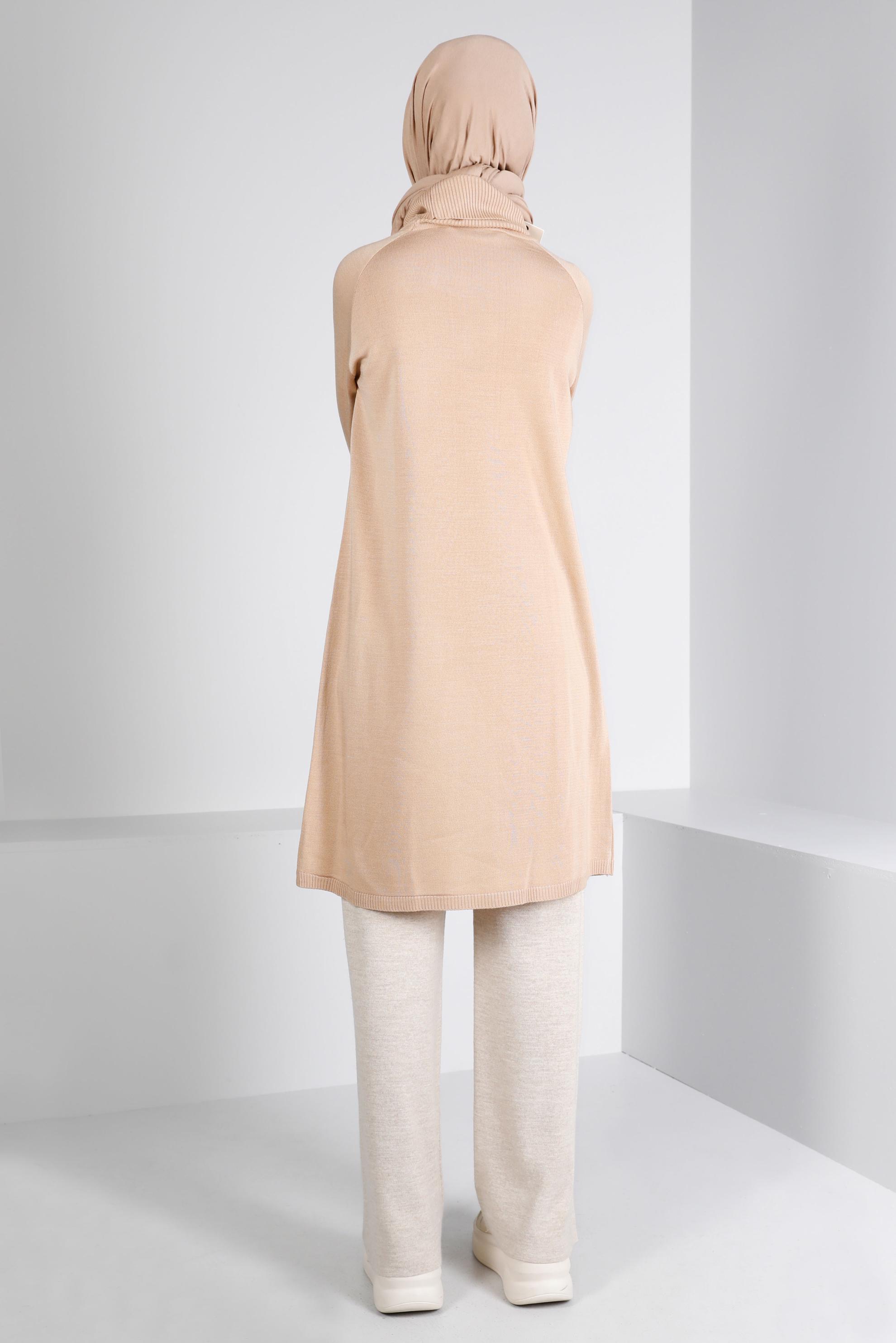 Tesettür giyim BEJ DÜĞMELİ BOĞAZLI TRİKO TUNİK 43113	