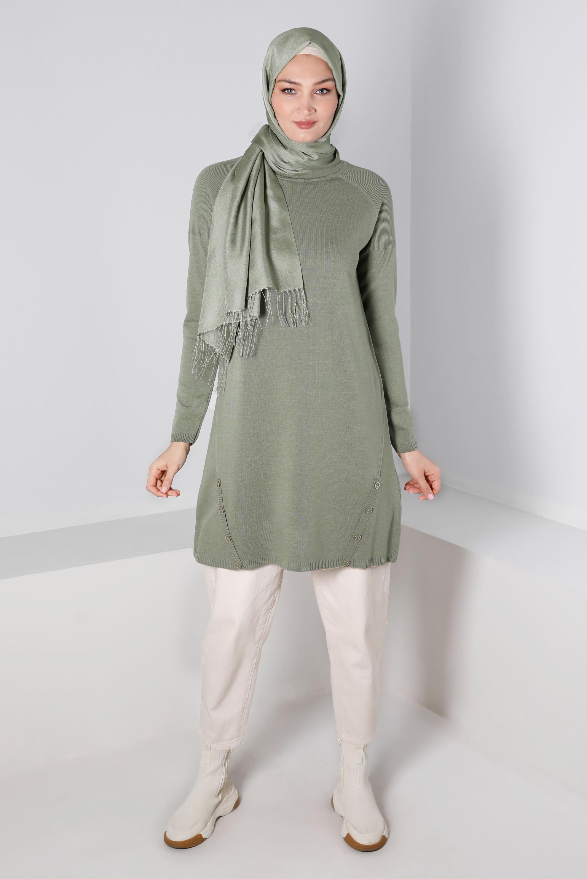 Tesettür giyim YEŞİL DÜĞME DETAYLI TRİKO TUNİK 43115 