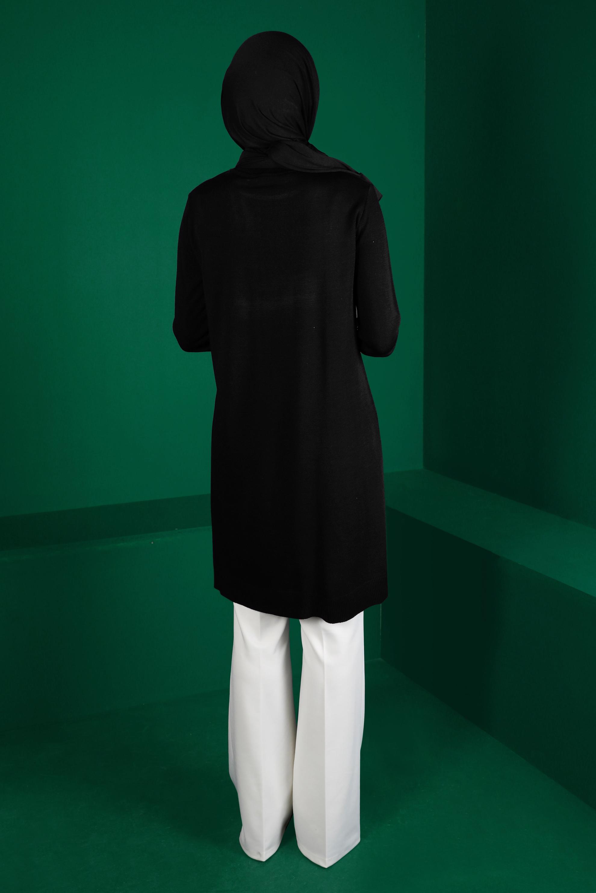 Tesettür giyim SİYAH MANŞETLERİ DÜĞMELİ TRİKO TUNİK 43116	