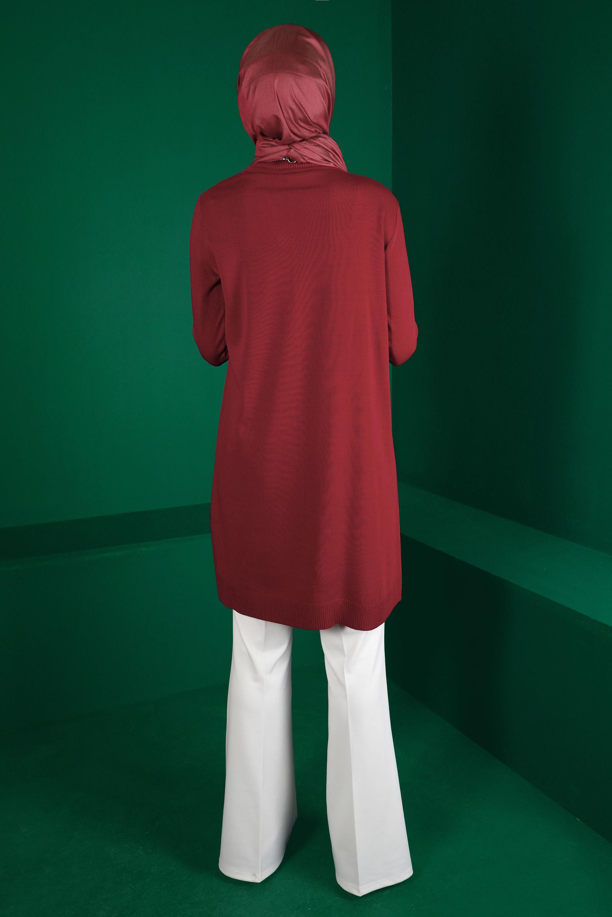 Tesettür giyim KIRMIZI MANŞETLERİ DÜĞMELİ TRİKO TUNİK 43116	