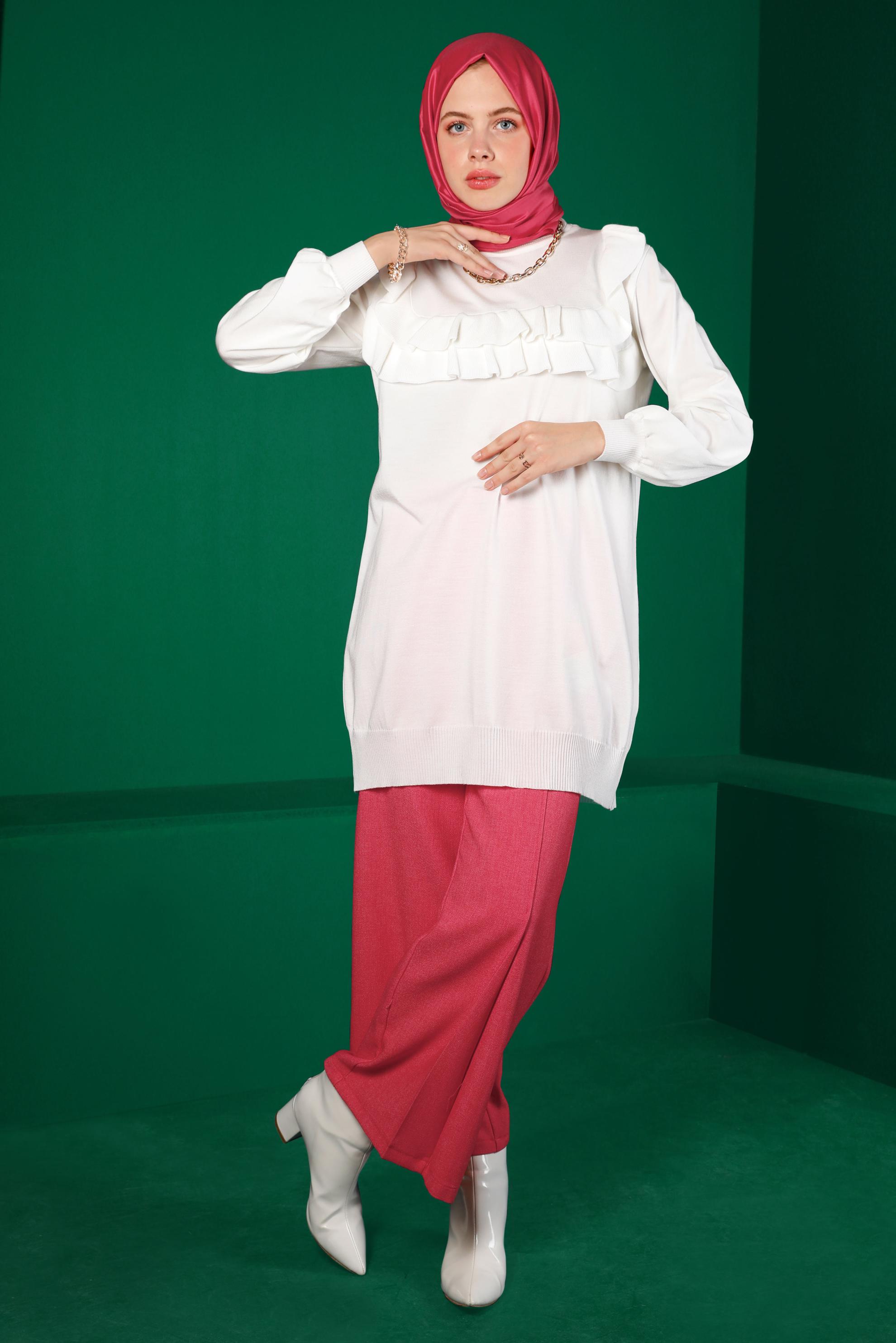 Tesettür giyim BEYAZ FIRFIRLI TRİKO TUNİK 43118	