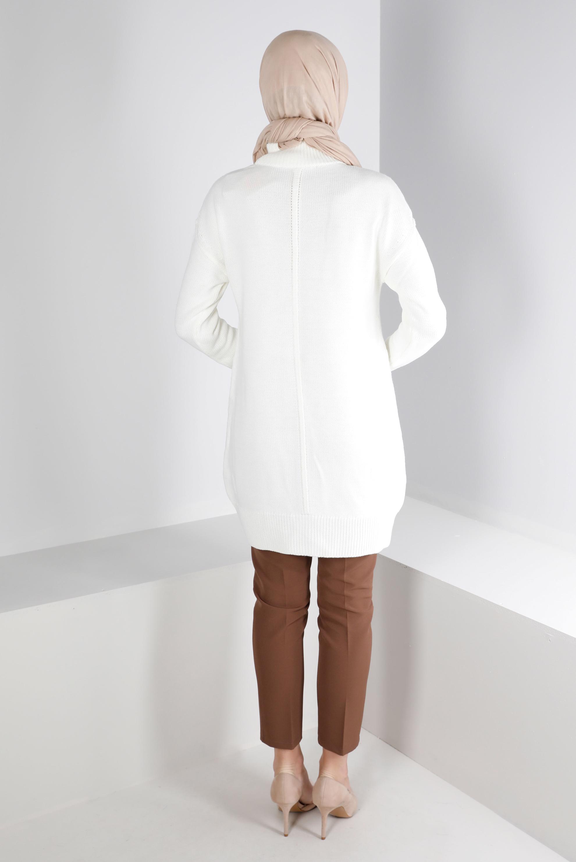 Tesettür giyim BEYAZ BALIKÇI YAKA TRİKO TUNİK 43120