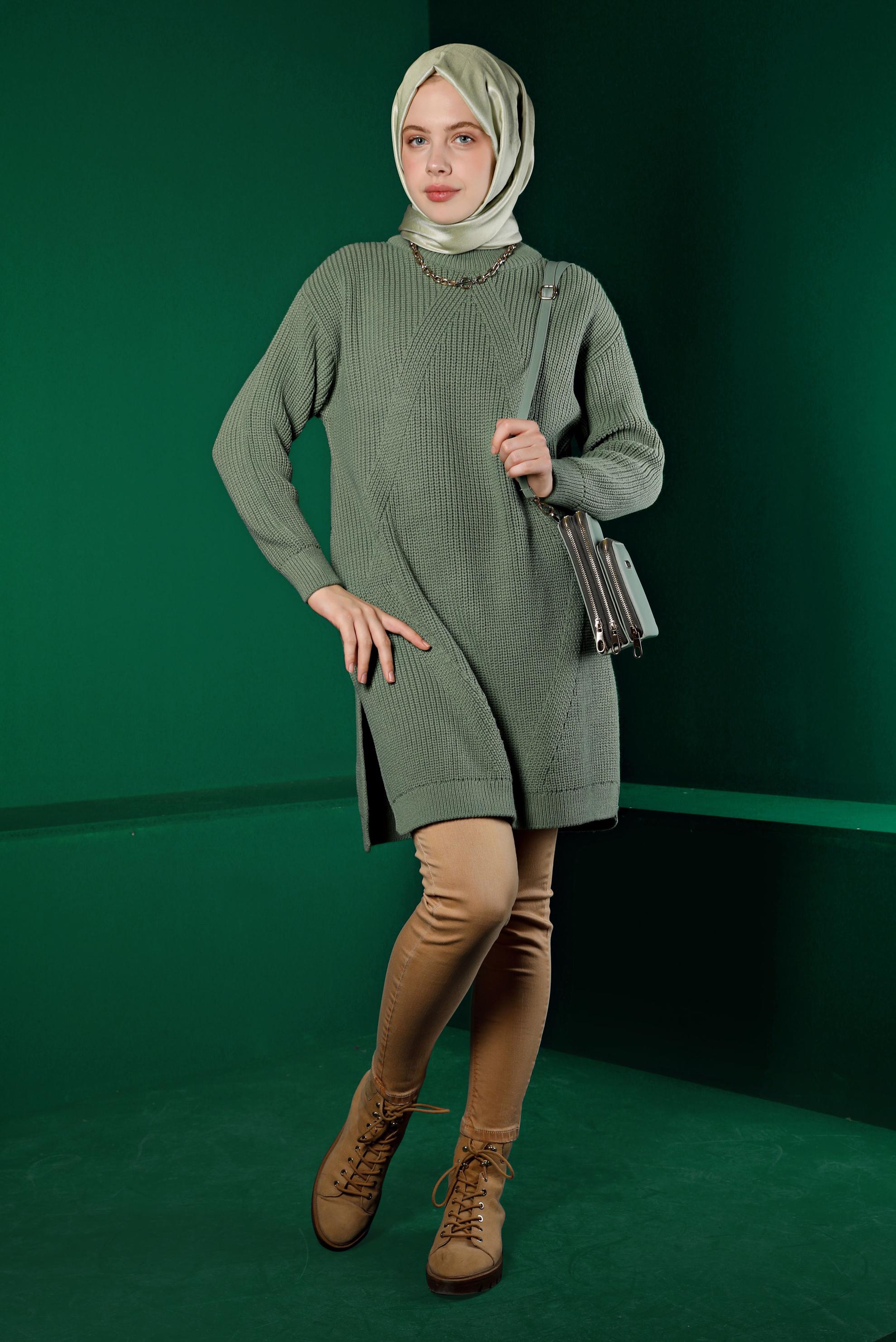 Tesettür giyim YEŞİL KENDİNDEN DESENLİ TRİKO TUNİK 43121