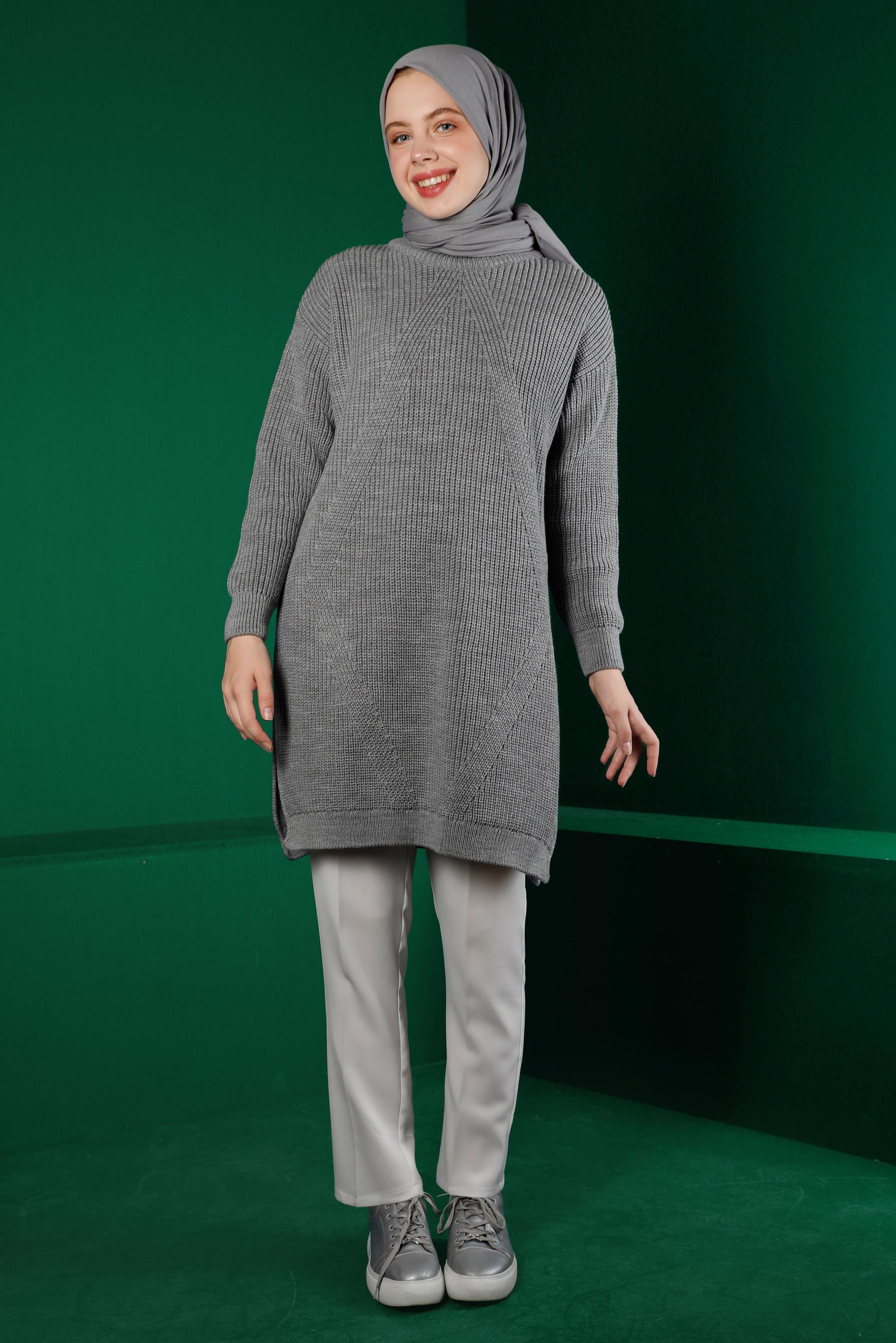 Tesettür giyim GRİ KENDİNDEN DESENLİ TRİKO TUNİK 43121