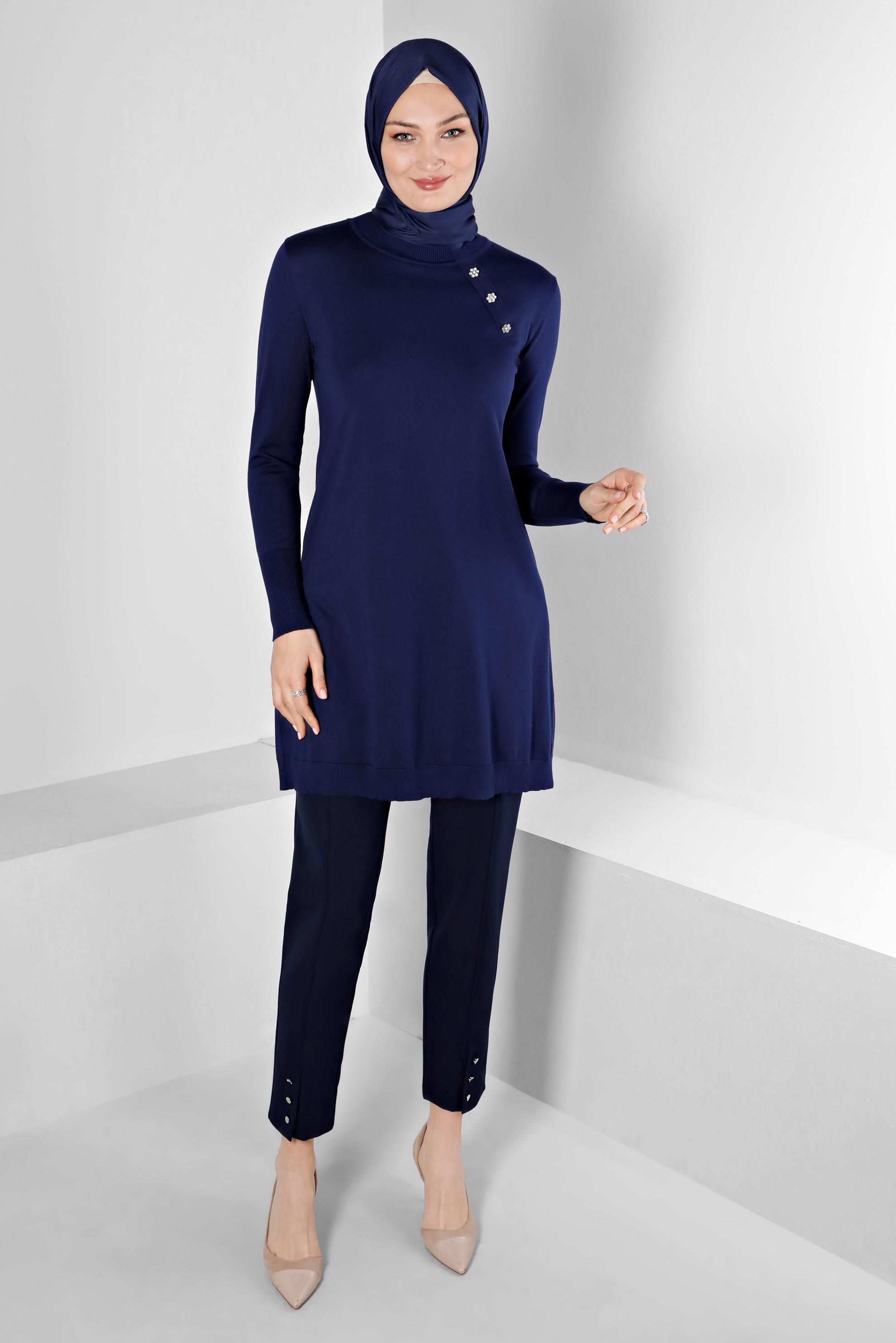 Tesettür giyim LACİVERT TAŞ DETAYLI BOĞAZLI TRİKO TUNİK 43136