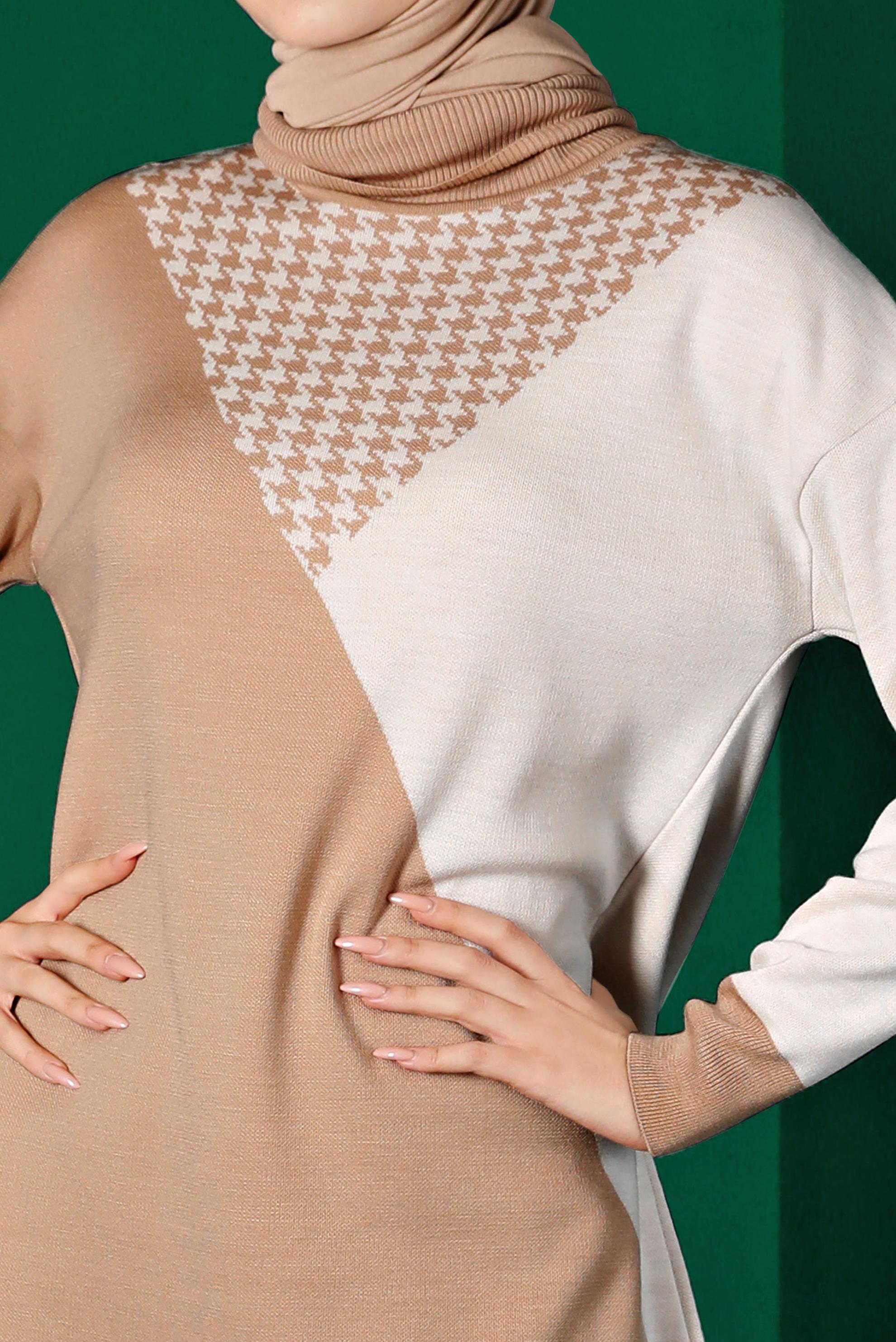 Tesettür giyim BEJ KAZAYAĞI DESEN DETAYLI TRİKO TUNİK 43138	