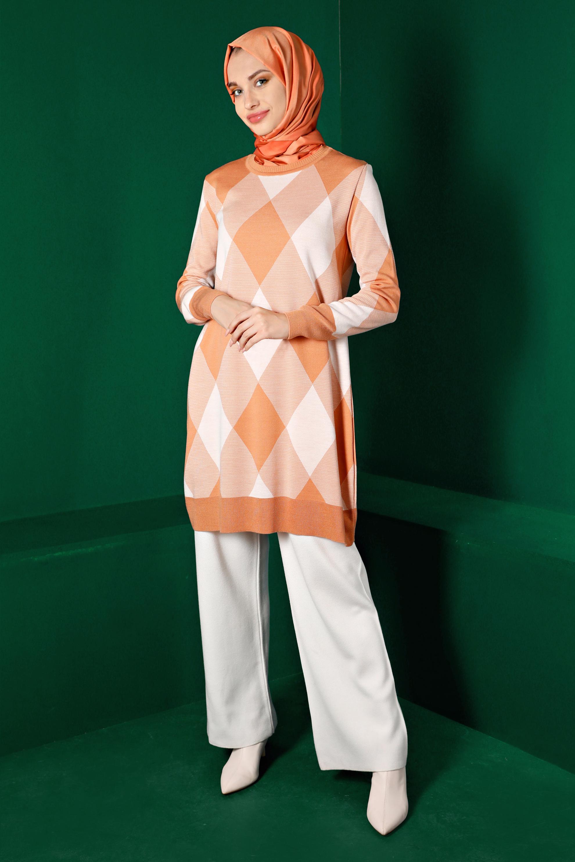 Tesettür giyim PUDRA BAKLAVA DESENLİ TRİKO TUNİK 43139 