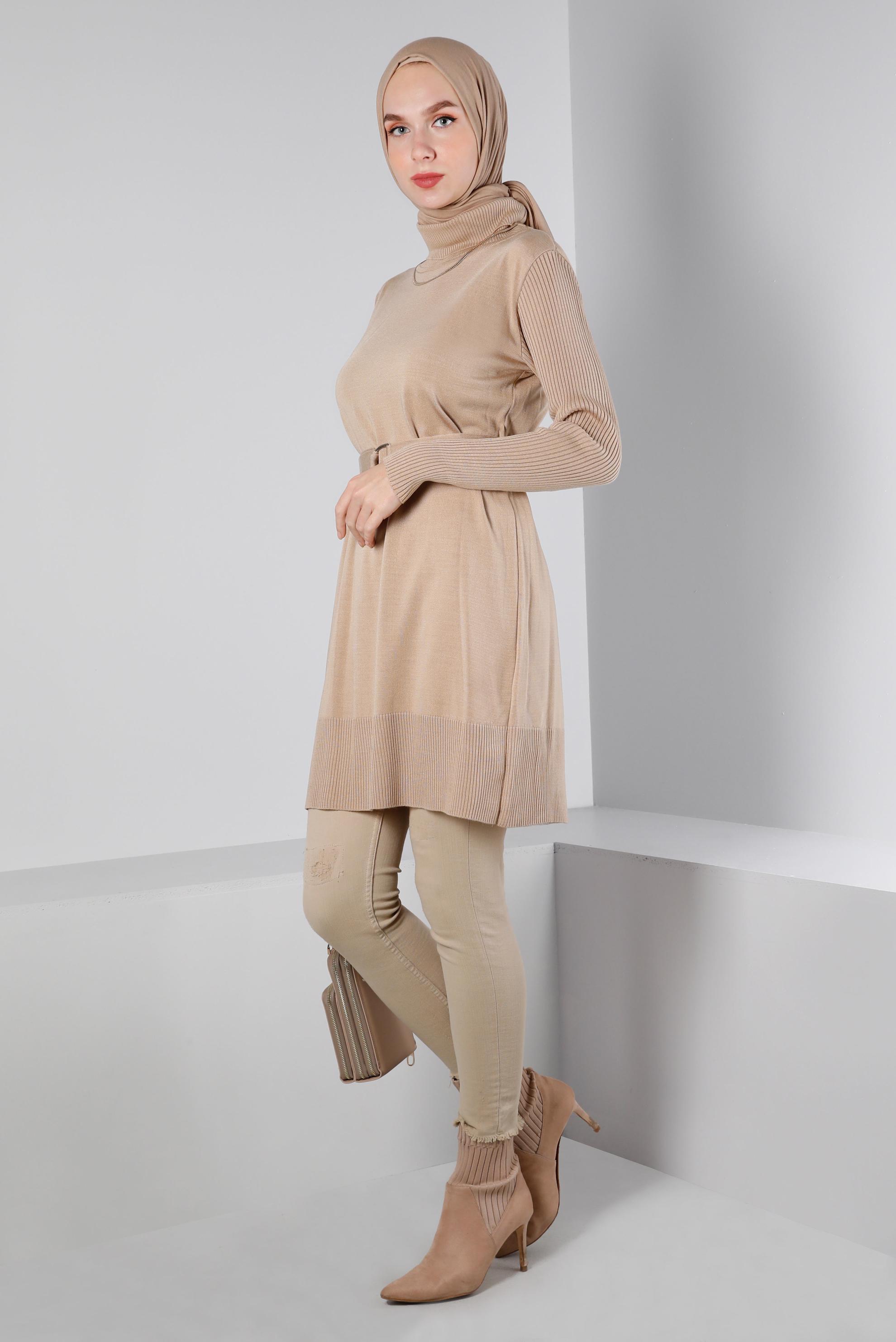 Tesettür giyim BEJ BELİ KUŞAKLI TRİKO TUNİK 43140