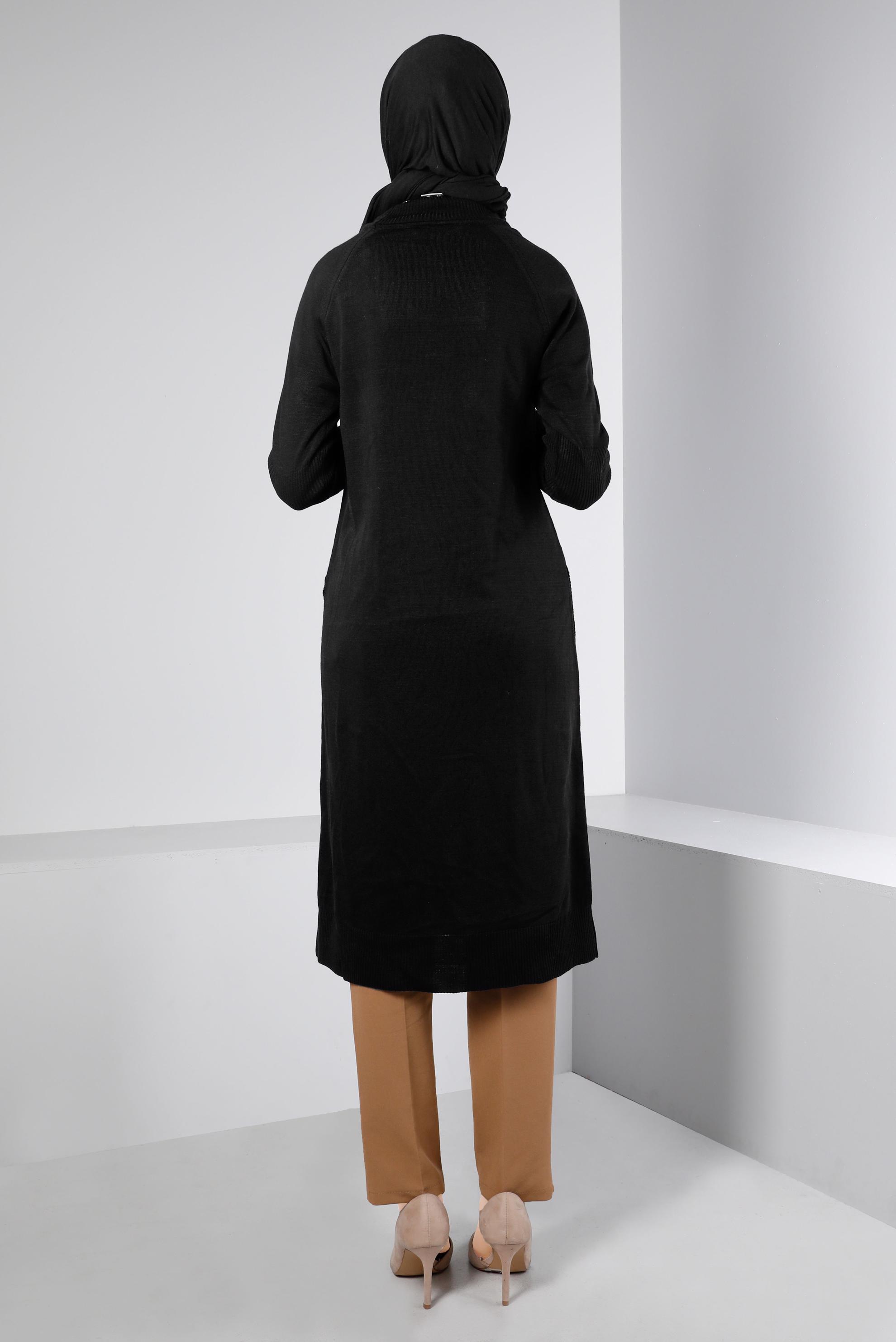 Tesettür giyim SİYAH YIRTMAÇ DETAYLI BASIC TRİKO TUNİK 43160