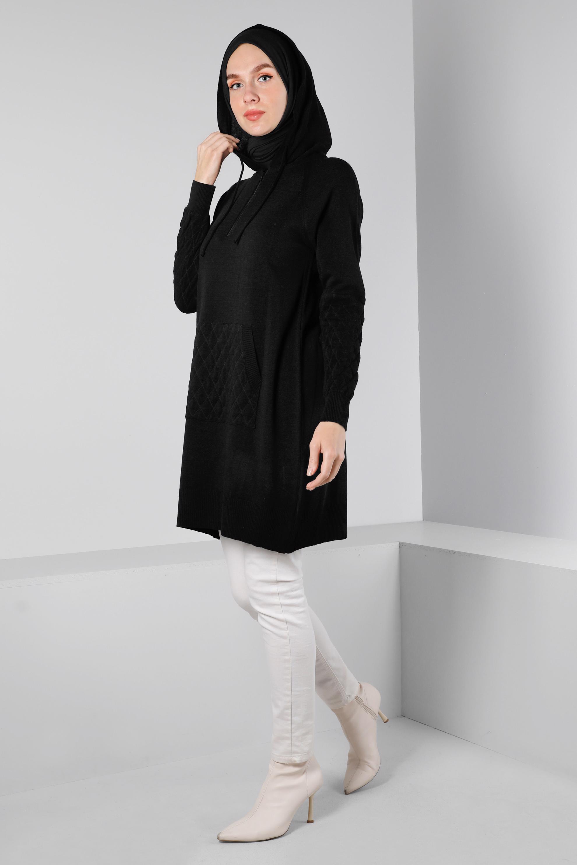 Tesettür giyim SİYAH KAPİTONE DETAYLI KAPÜŞONLU TRİKO TUNİK 43162