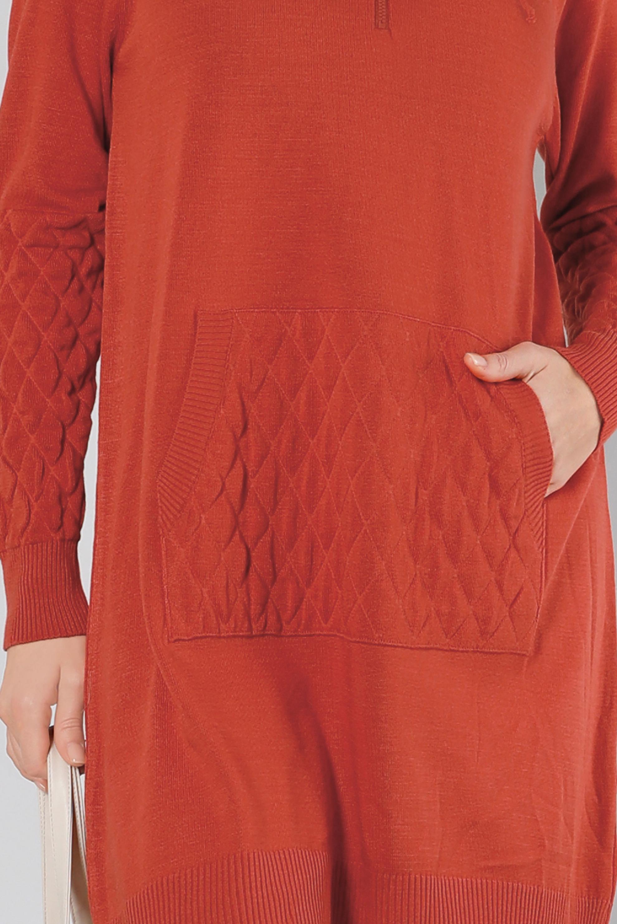 Tesettür giyim TURUNCU KAPİTONE DETAYLI KAPÜŞONLU TRİKO TUNİK 43162