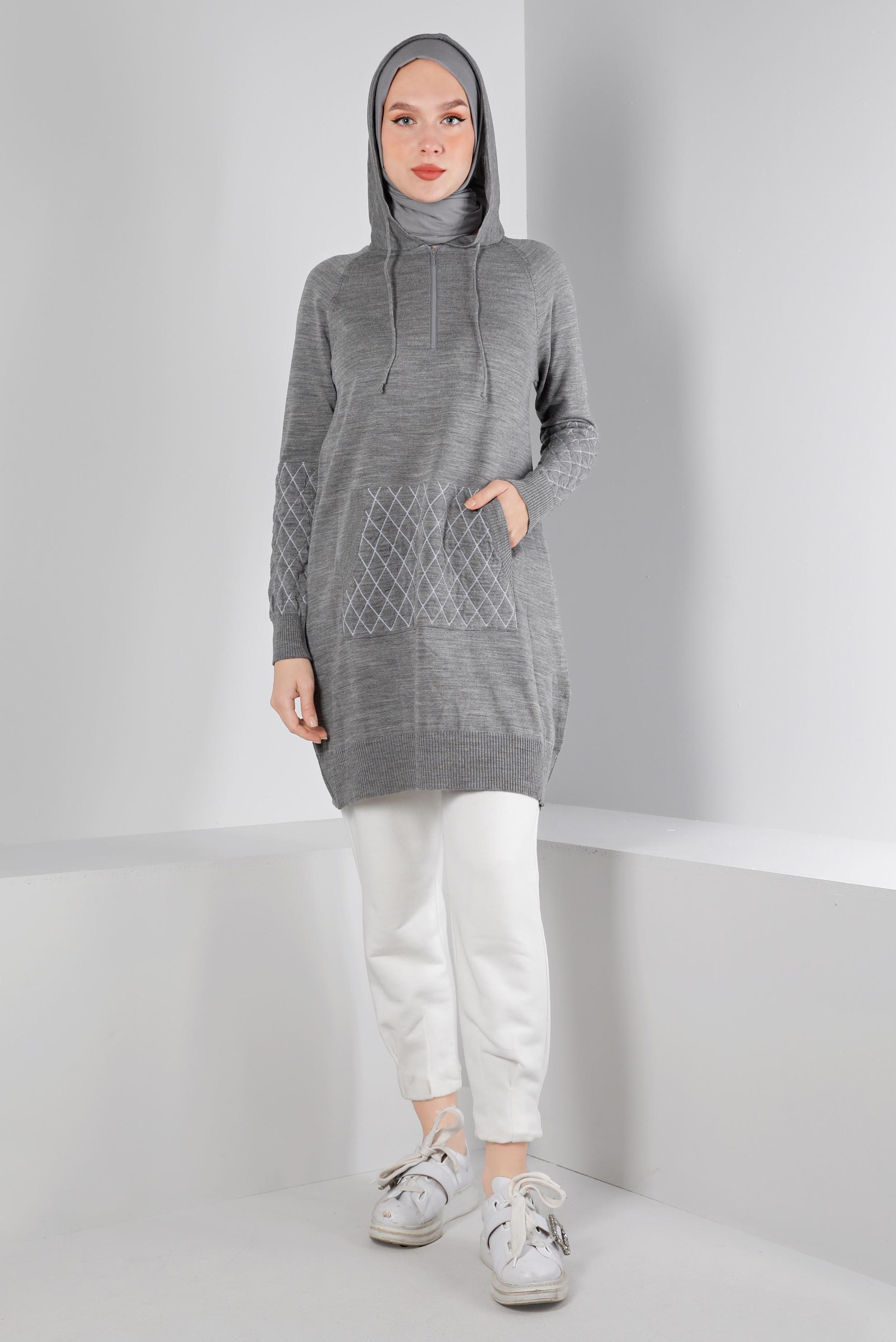 Tesettür giyim GRİ KAPİTONE DETAYLI KAPÜŞONLU TRİKO TUNİK 43162