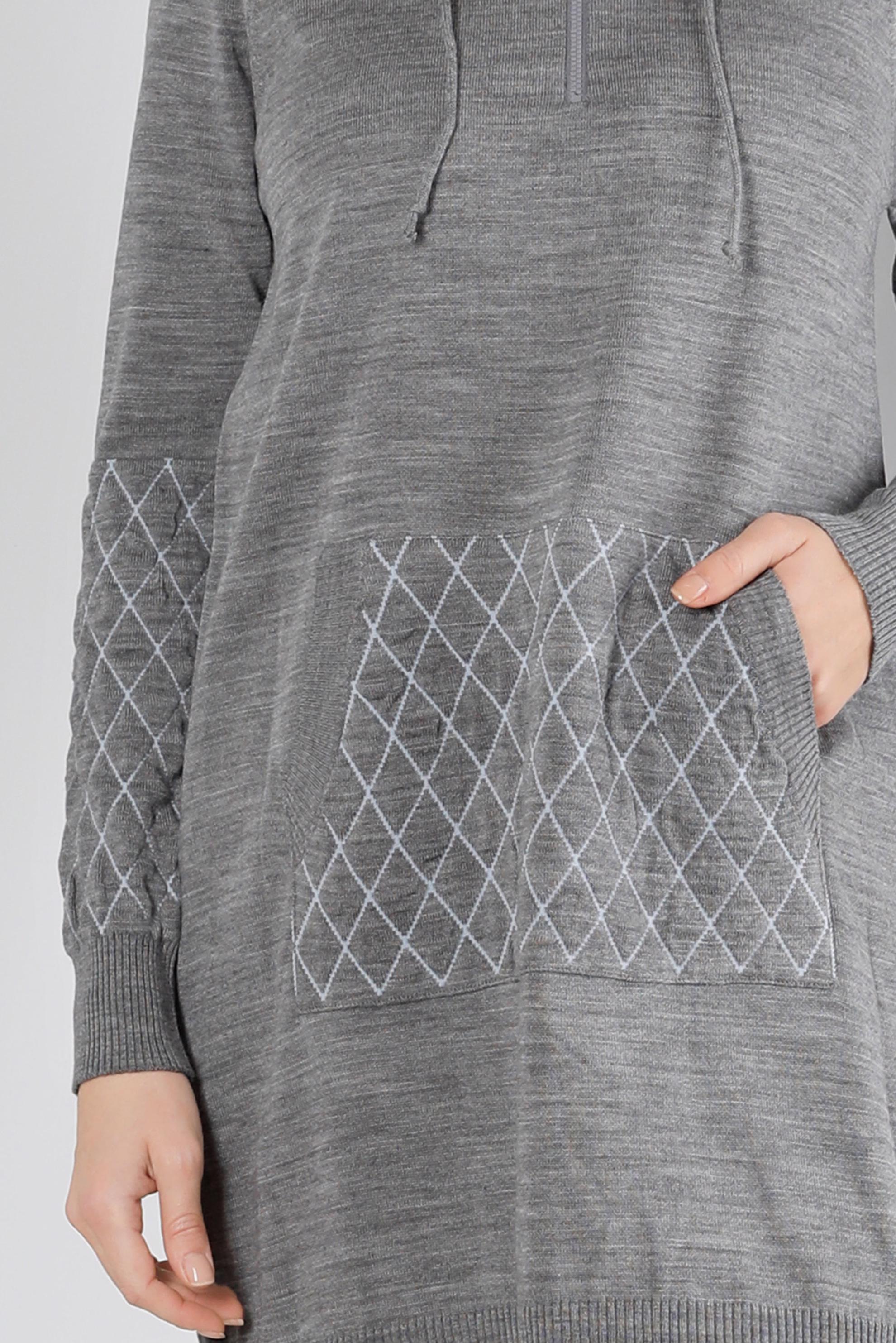 Tesettür giyim GRİ KAPİTONE DETAYLI KAPÜŞONLU TRİKO TUNİK 43162