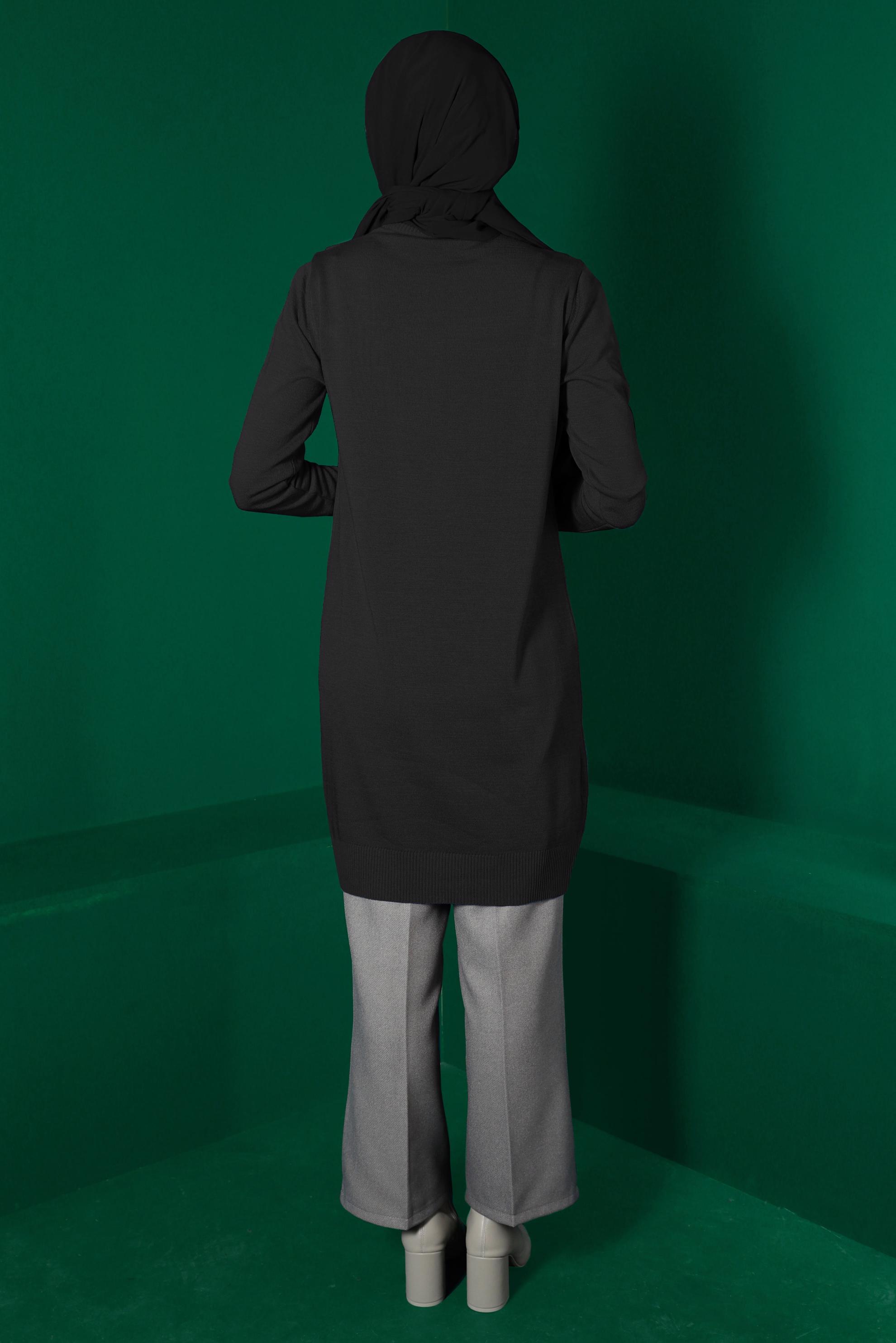 Tesettür giyim SİYAH DÜĞME DETAYLI TRİKO TUNİK 43164 