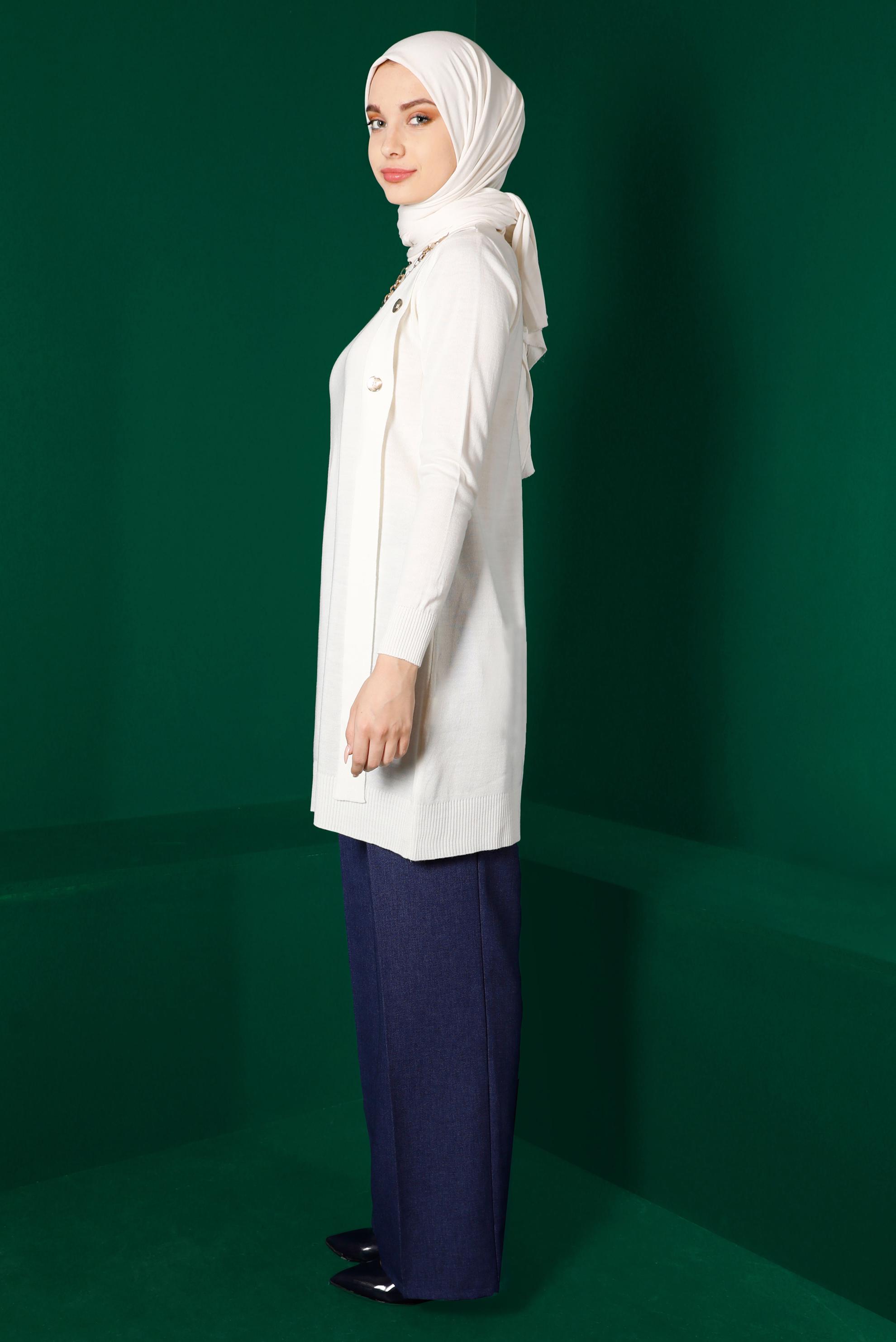 Tesettür giyim BEYAZ DÜĞME DETAYLI TRİKO TUNİK 43164 