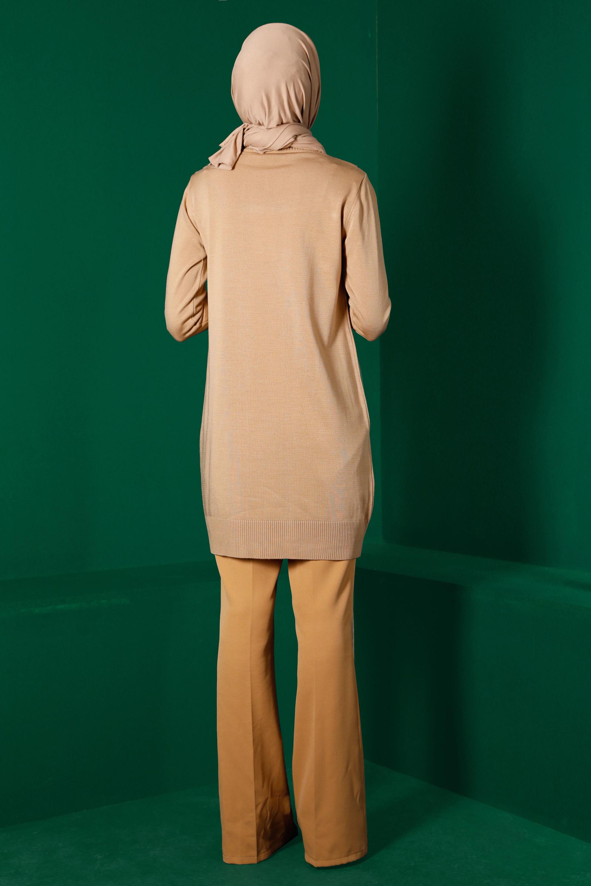 Tesettür giyim KAHVE DÜĞME DETAYLI TRİKO TUNİK 43164 