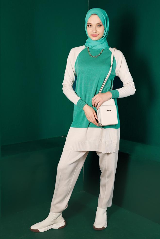 Tesettür giyim YEŞİL RENK BLOKLU TRİKO TUNİK 43168 - ALVİNA