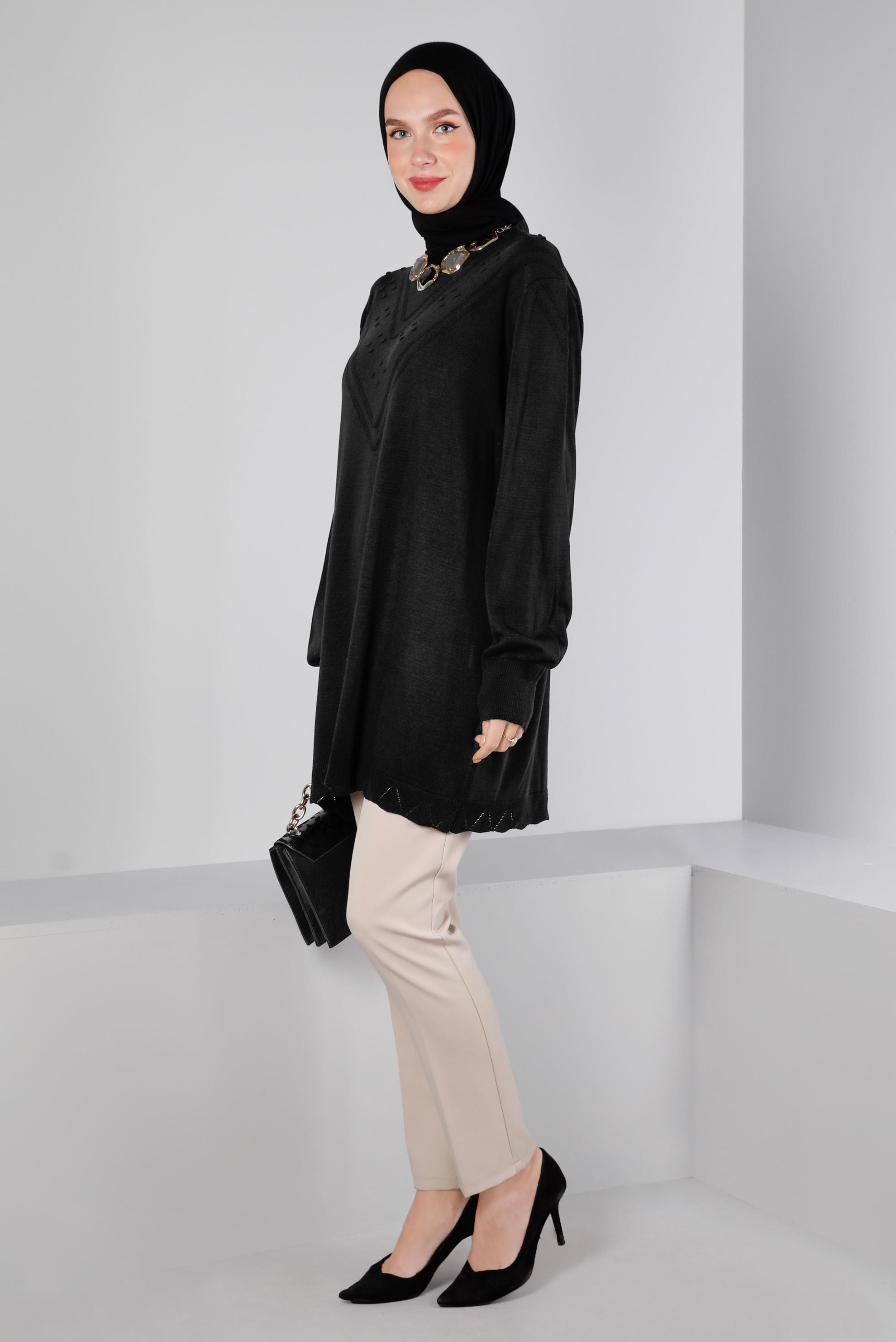 Tesettür giyim SİYAH PONPON DETAYLI TRİKO TUNİK 43169