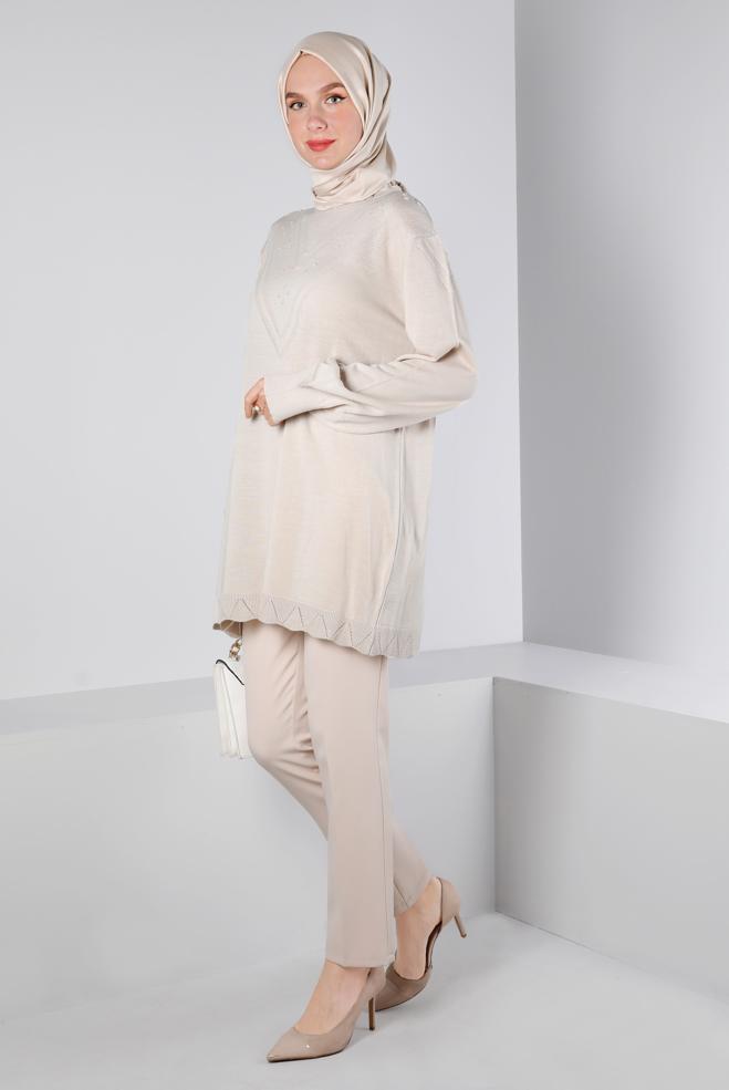 Vêtements hijab BEIGE TUNIQUE EN MAILLE AVEC POMPONS 43169 - ALVİNA