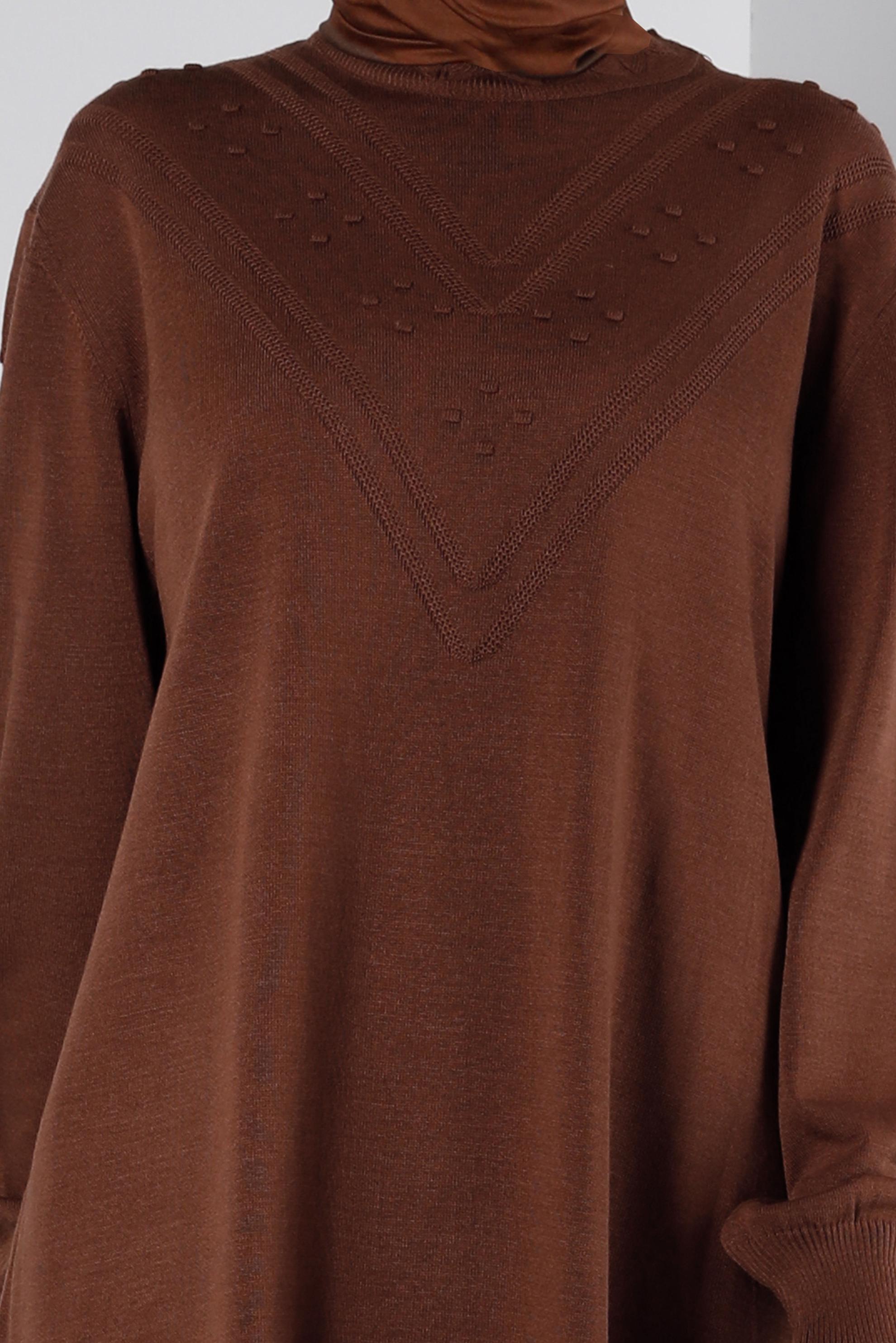 Tesettür giyim KAHVE PONPON DETAYLI TRİKO TUNİK 43169