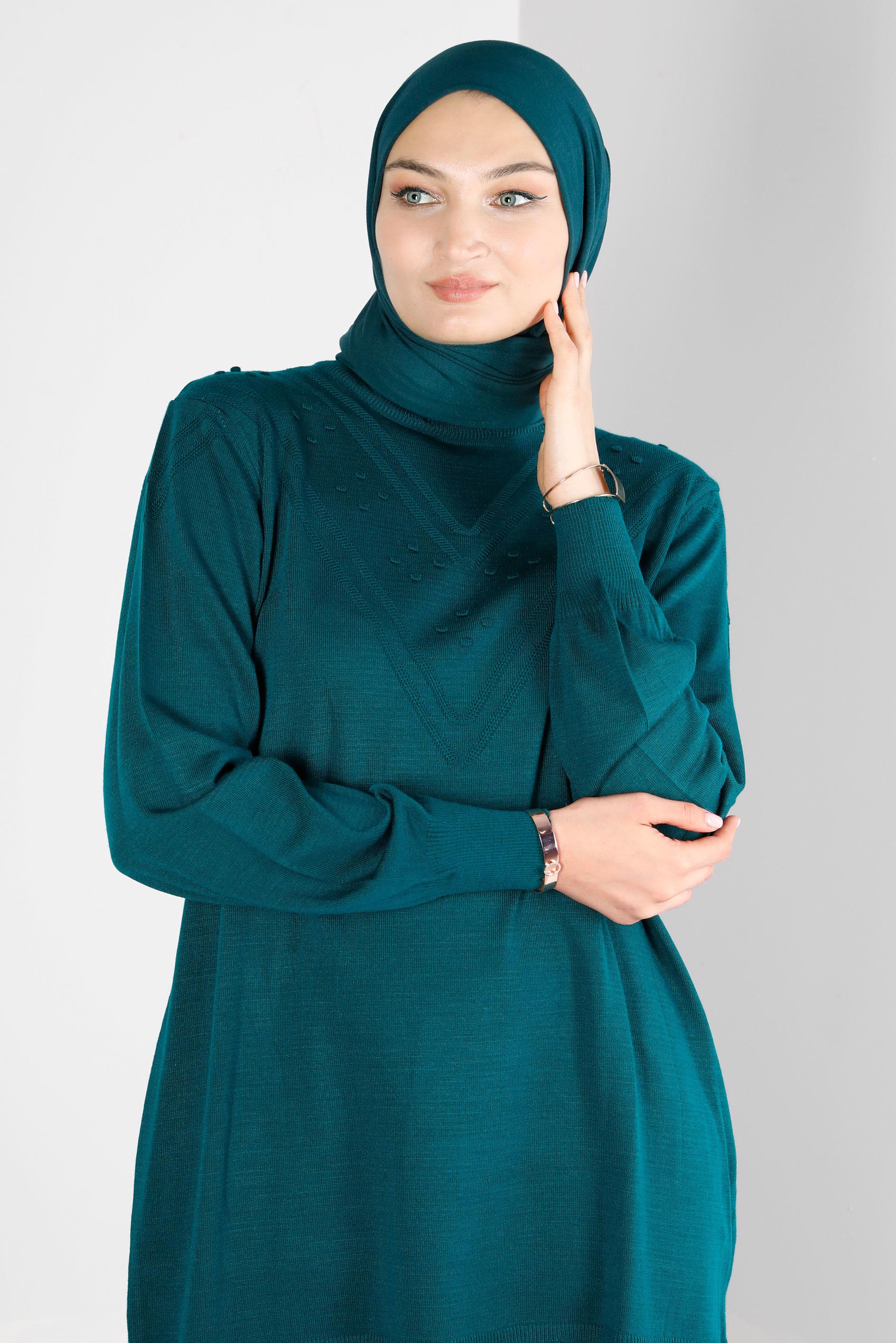 Vêtements hijab VERT TUNIQUE EN MAILLE AVEC POMPONS 43169