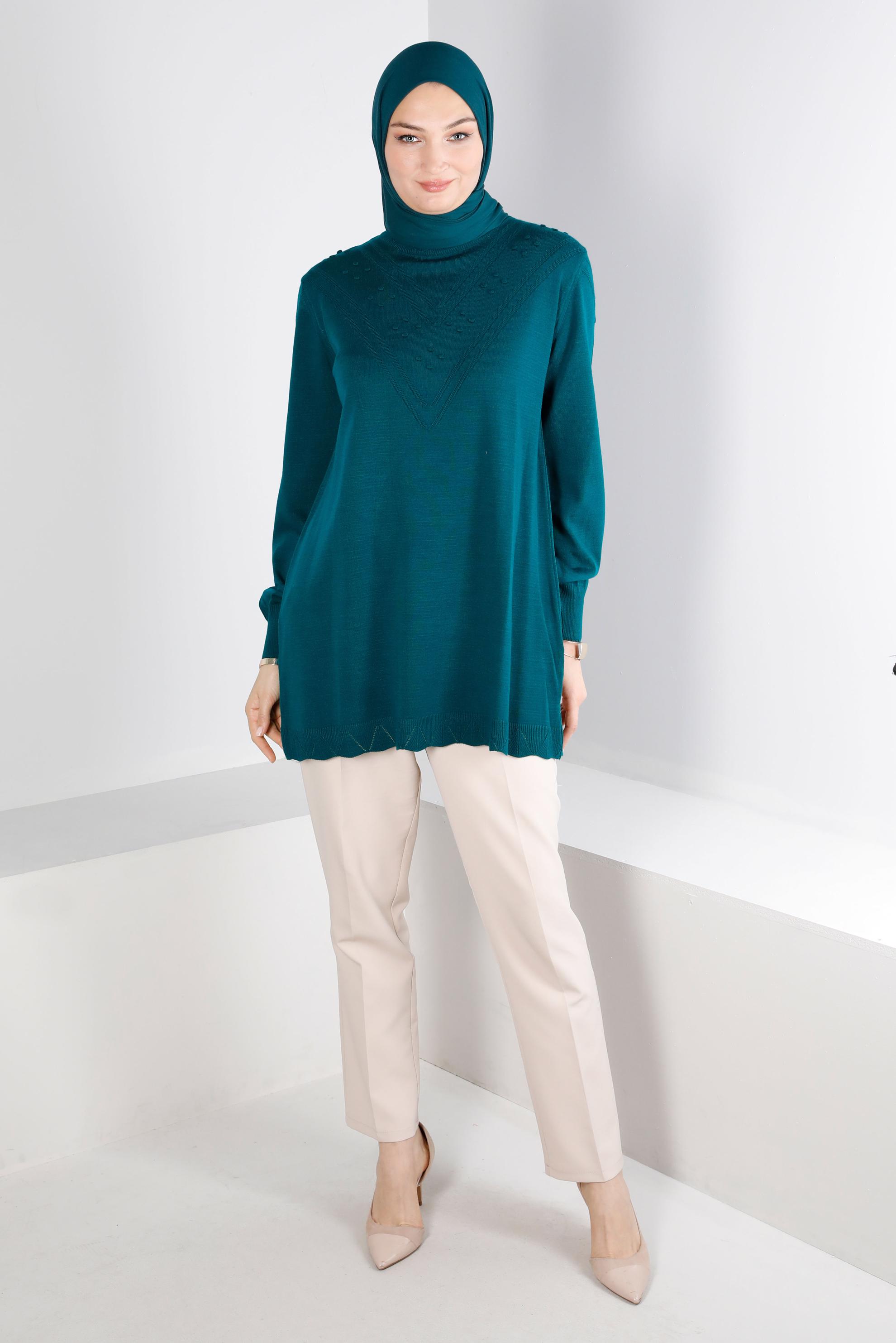 Vêtements hijab VERT TUNIQUE EN MAILLE AVEC POMPONS 43169