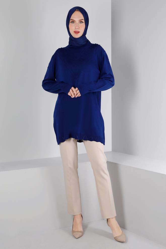 Vêtements hijab BLEU TUNIQUE EN MAILLE AVEC POMPONS 43169 - ALVİNA