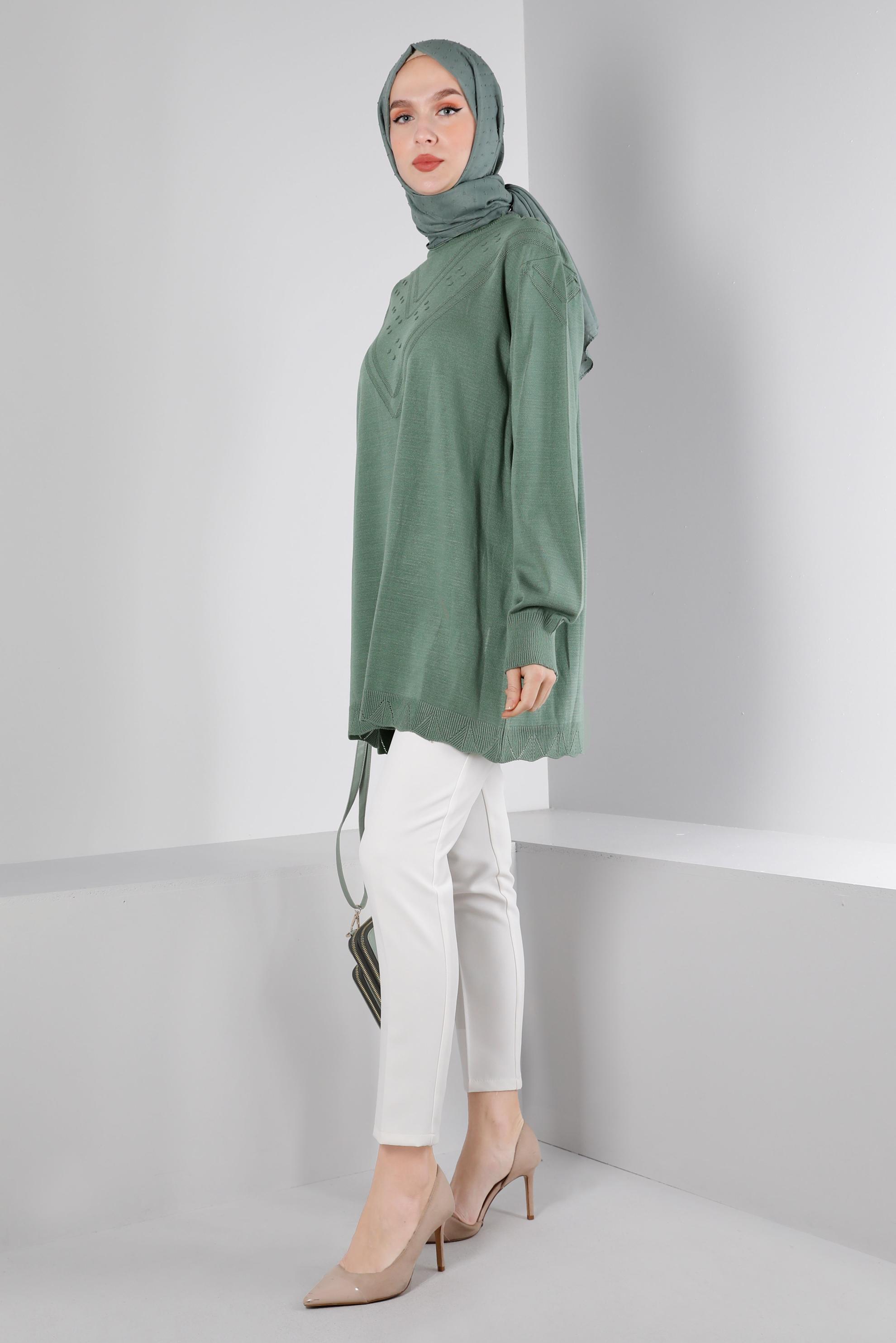 Tesettür giyim YEŞİL PONPON DETAYLI TRİKO TUNİK 43169