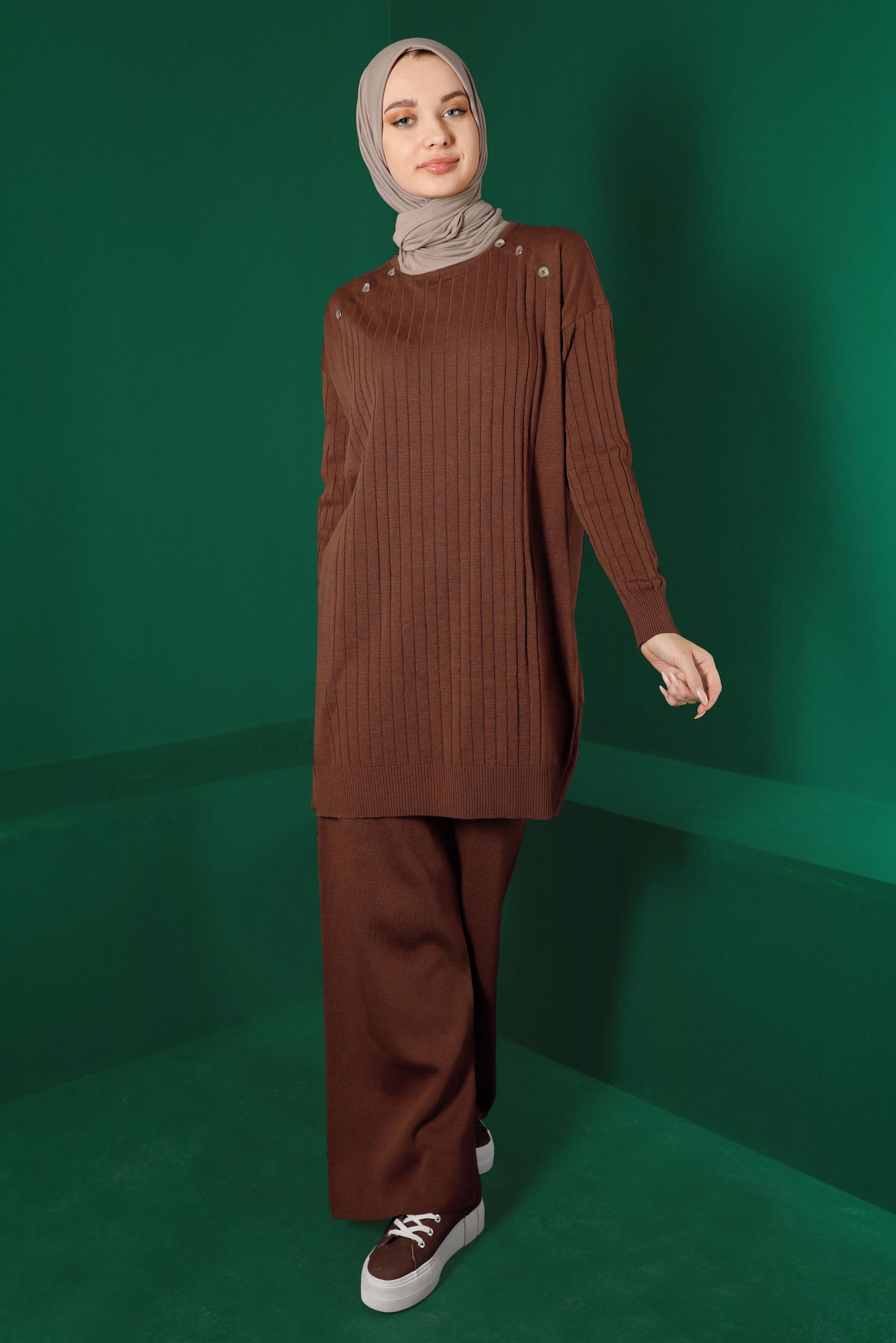 Tesettür giyim KAHVE DÜĞME DETAYLI FİTİLLİ TRİKO TUNİK 43171