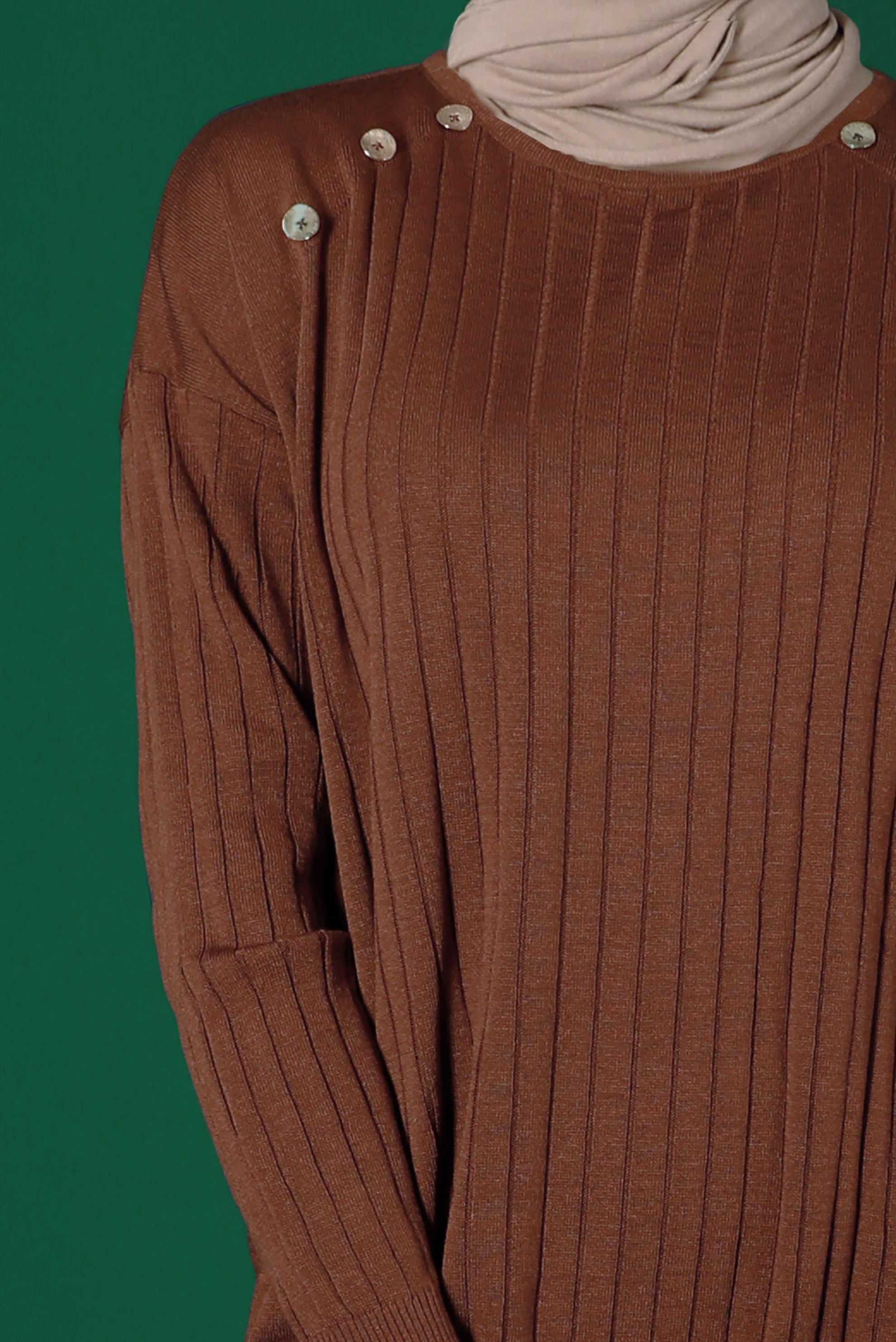 Tesettür giyim KAHVE DÜĞME DETAYLI FİTİLLİ TRİKO TUNİK 43171