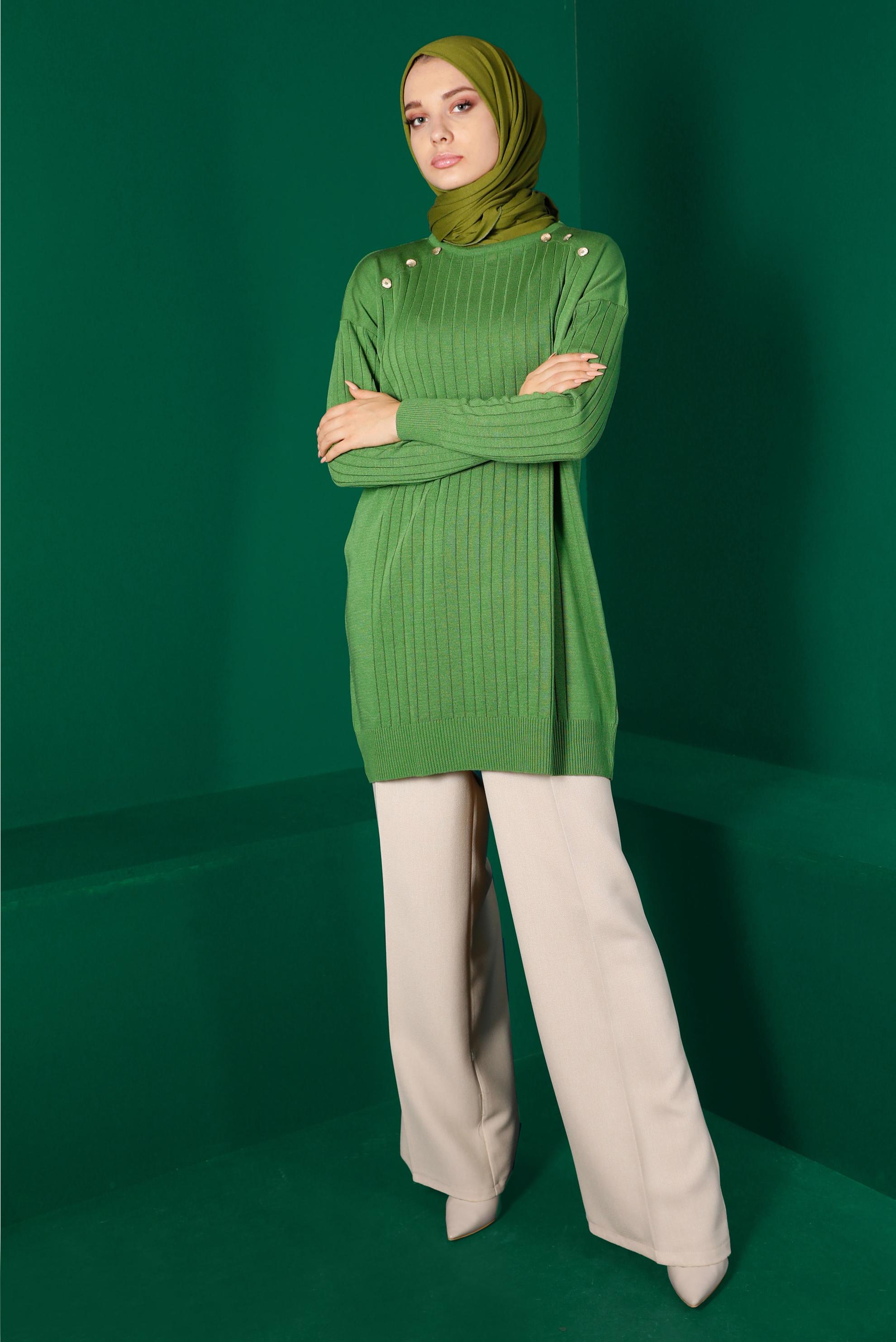 Tesettür giyim YEŞİL DÜĞME DETAYLI FİTİLLİ TRİKO TUNİK 43171