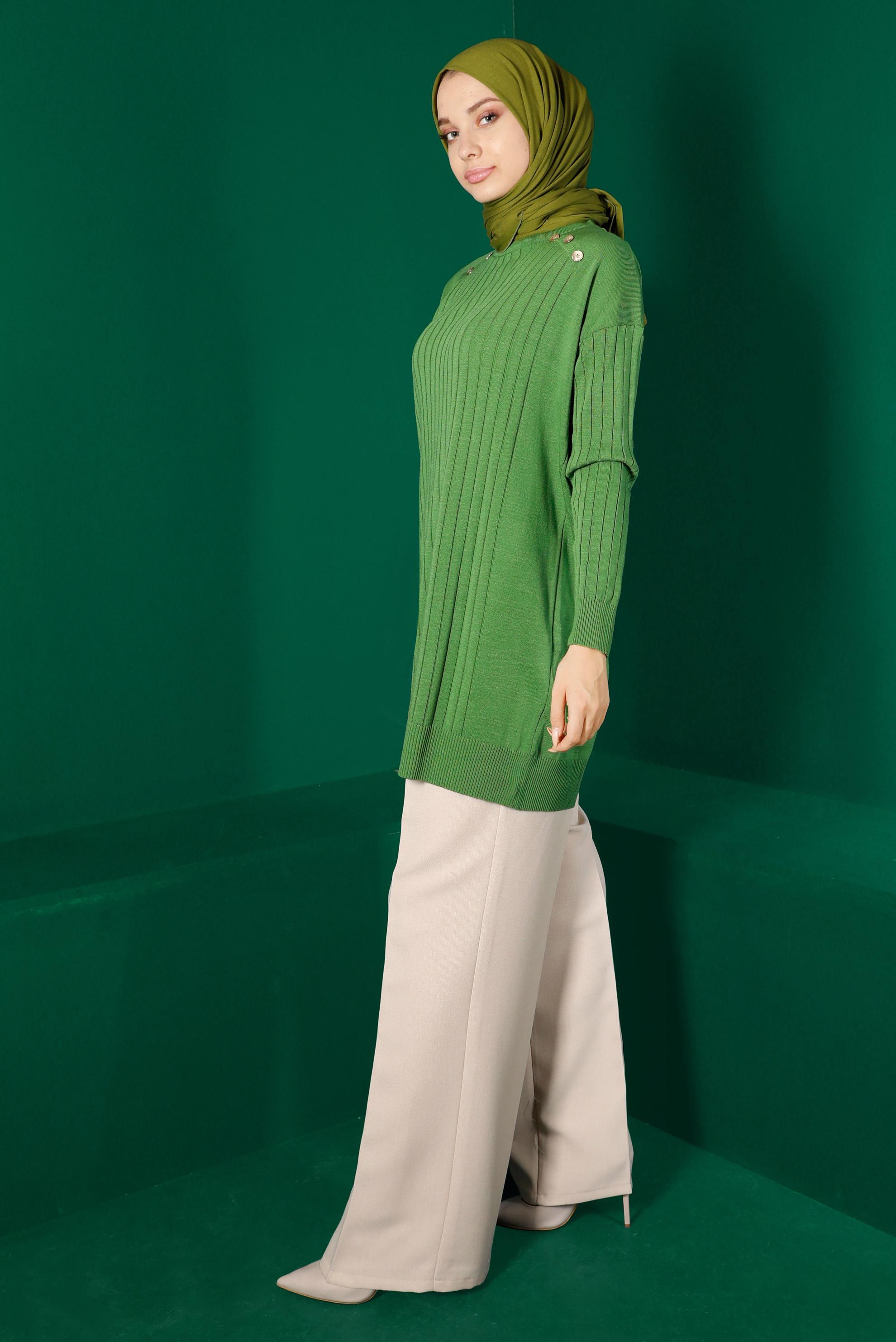 Tesettür giyim YEŞİL DÜĞME DETAYLI FİTİLLİ TRİKO TUNİK 43171