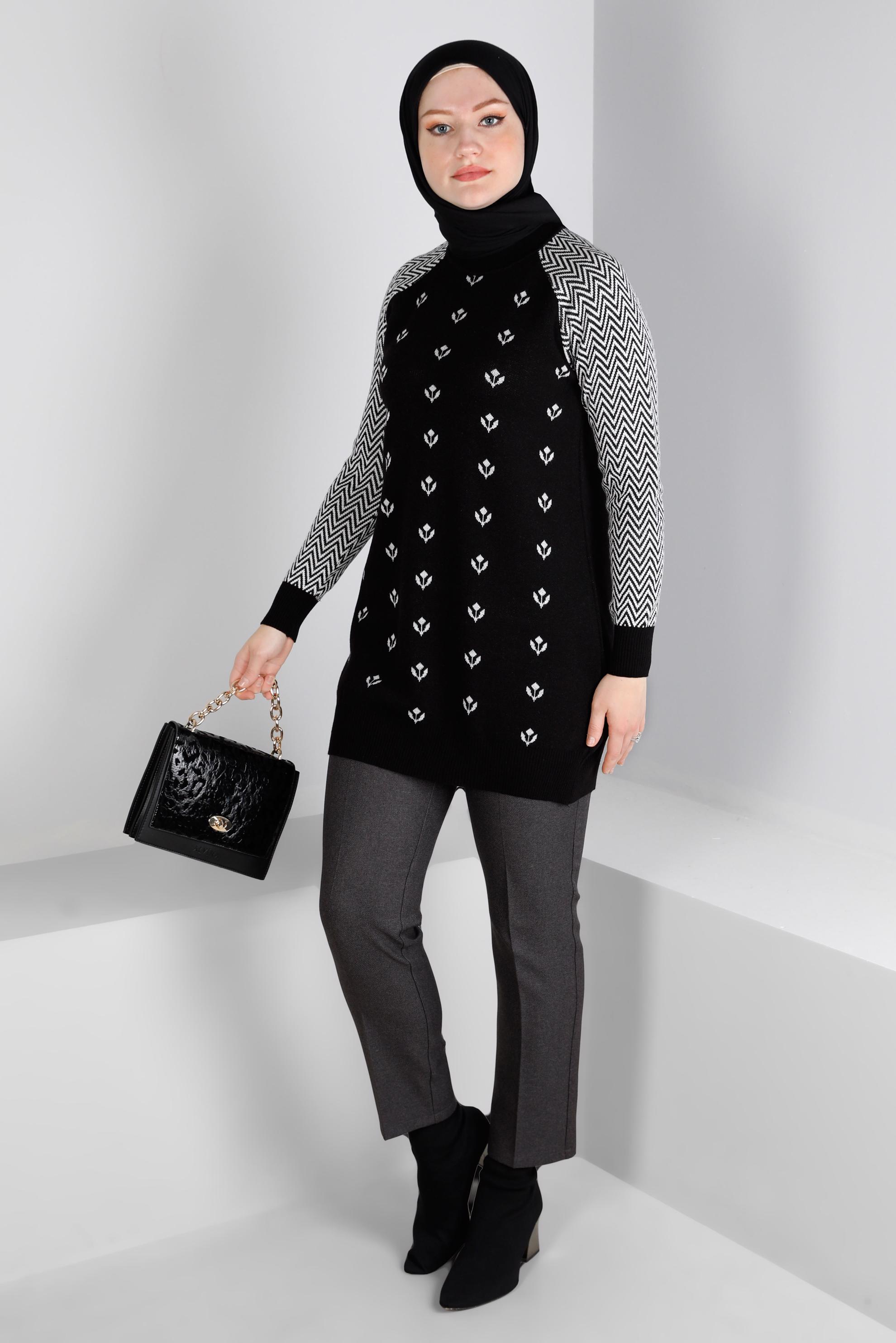 Tesettür giyim SİYAH DESENLİ TRİKO TUNİK 43173
