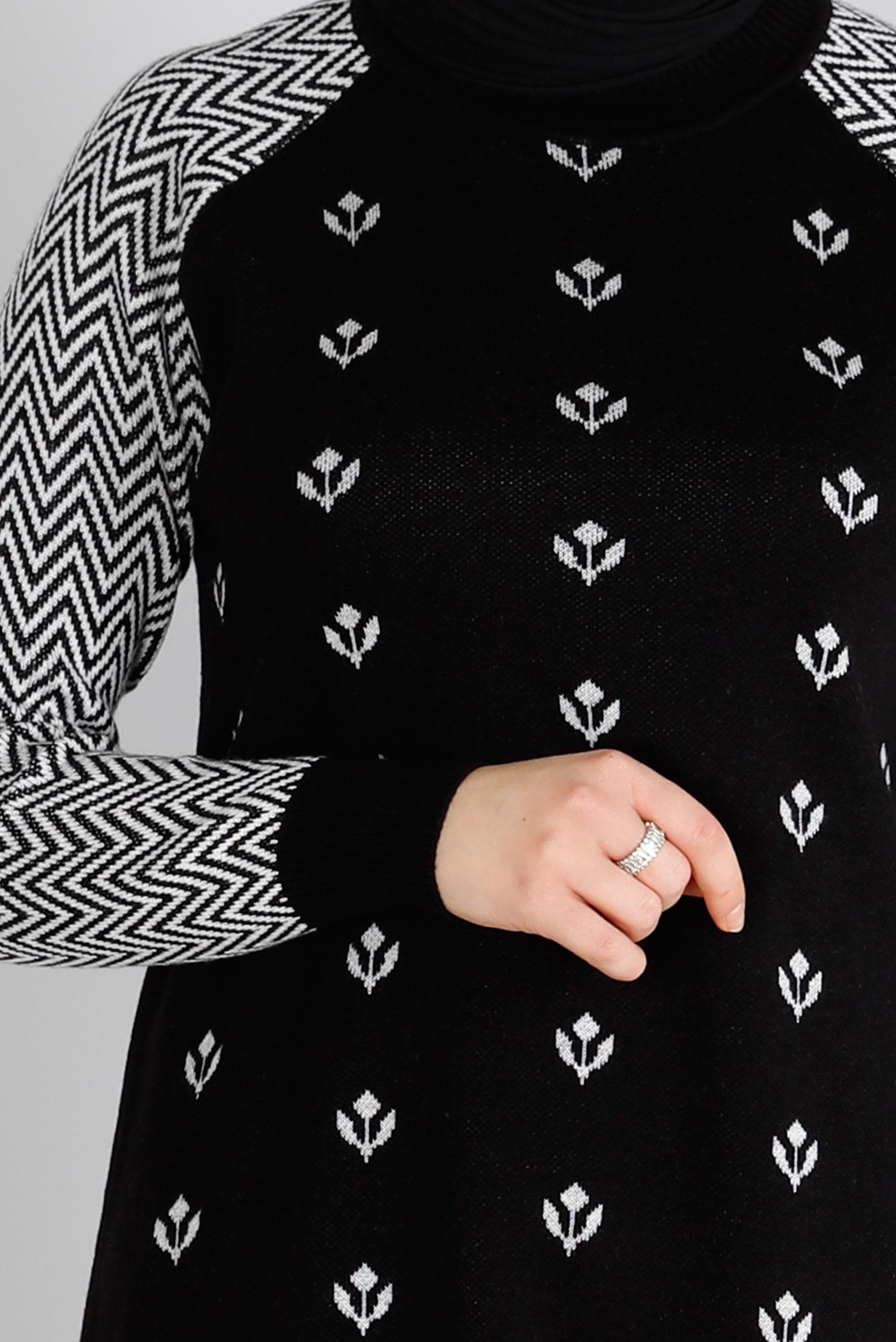 Tesettür giyim SİYAH DESENLİ TRİKO TUNİK 43173