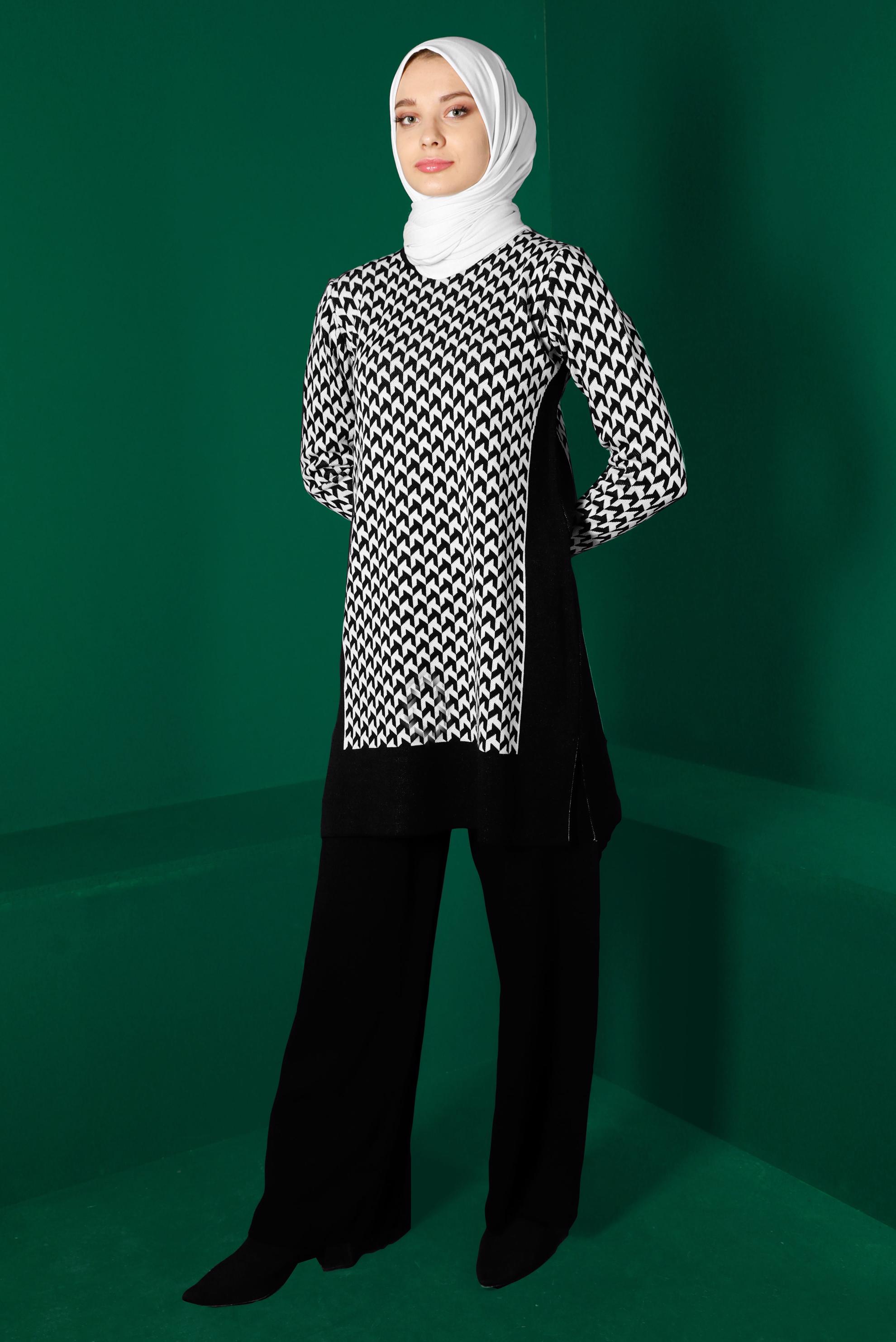 Tesettür giyim SİYAH DESENLİ TRİKO TUNİK 43174