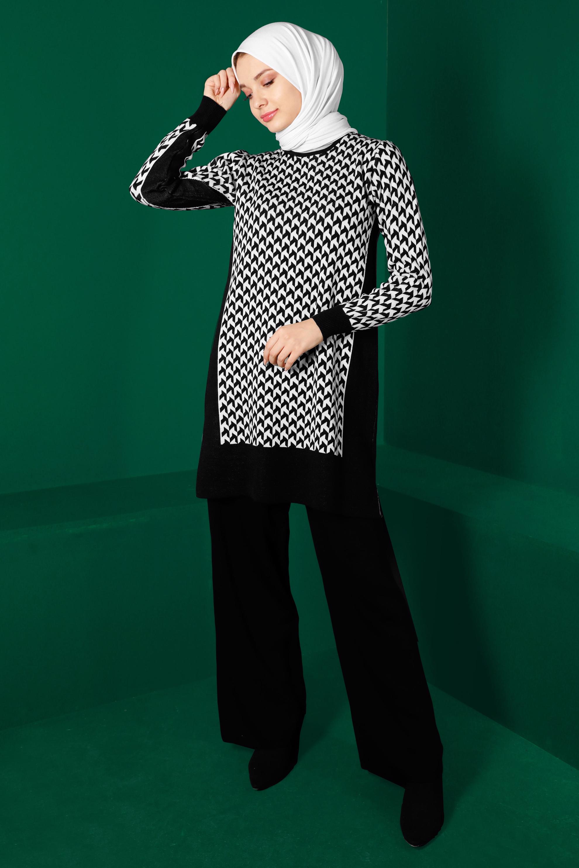 Tesettür giyim SİYAH DESENLİ TRİKO TUNİK 43174