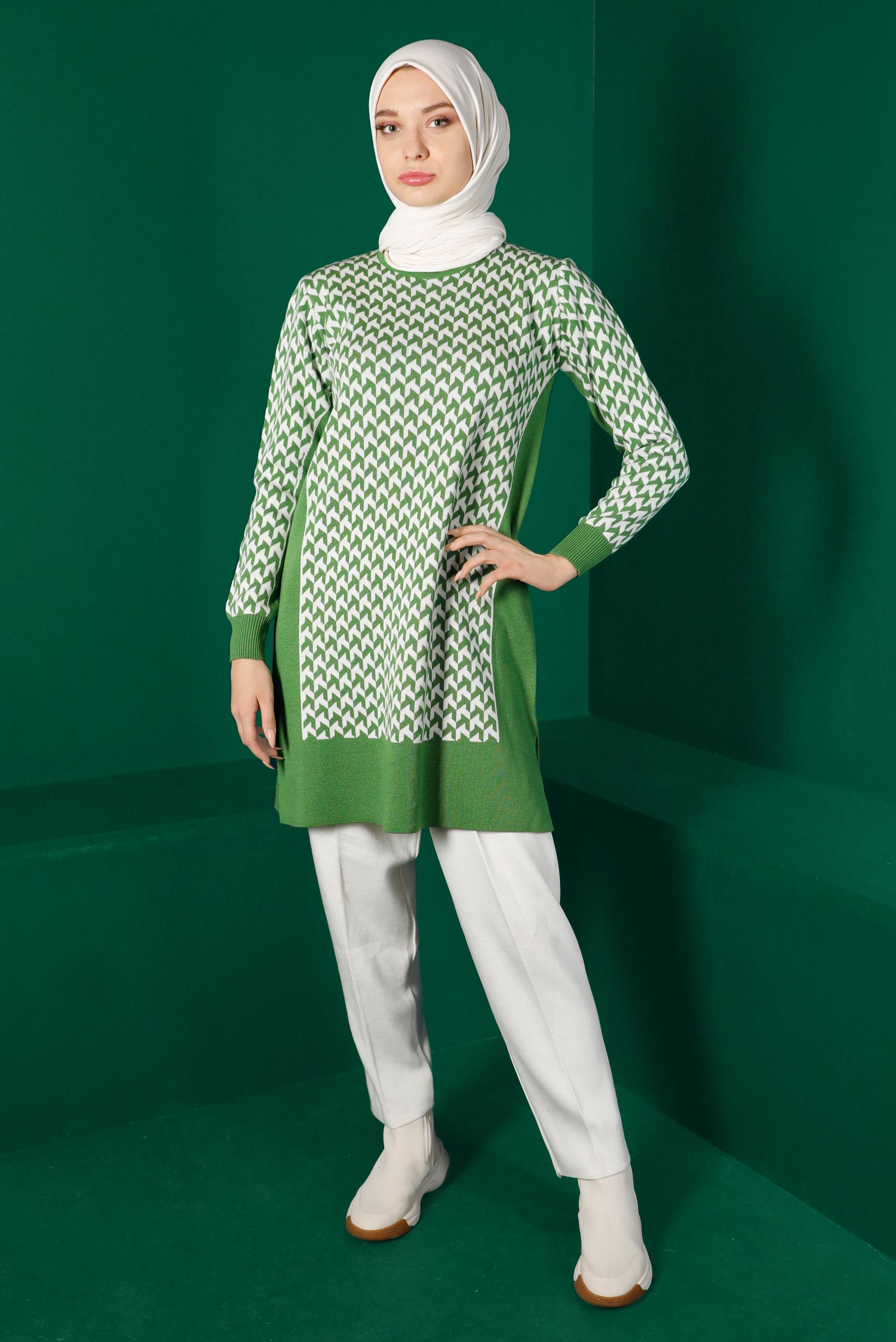 Tesettür giyim YEŞİL DESENLİ TRİKO TUNİK 43174