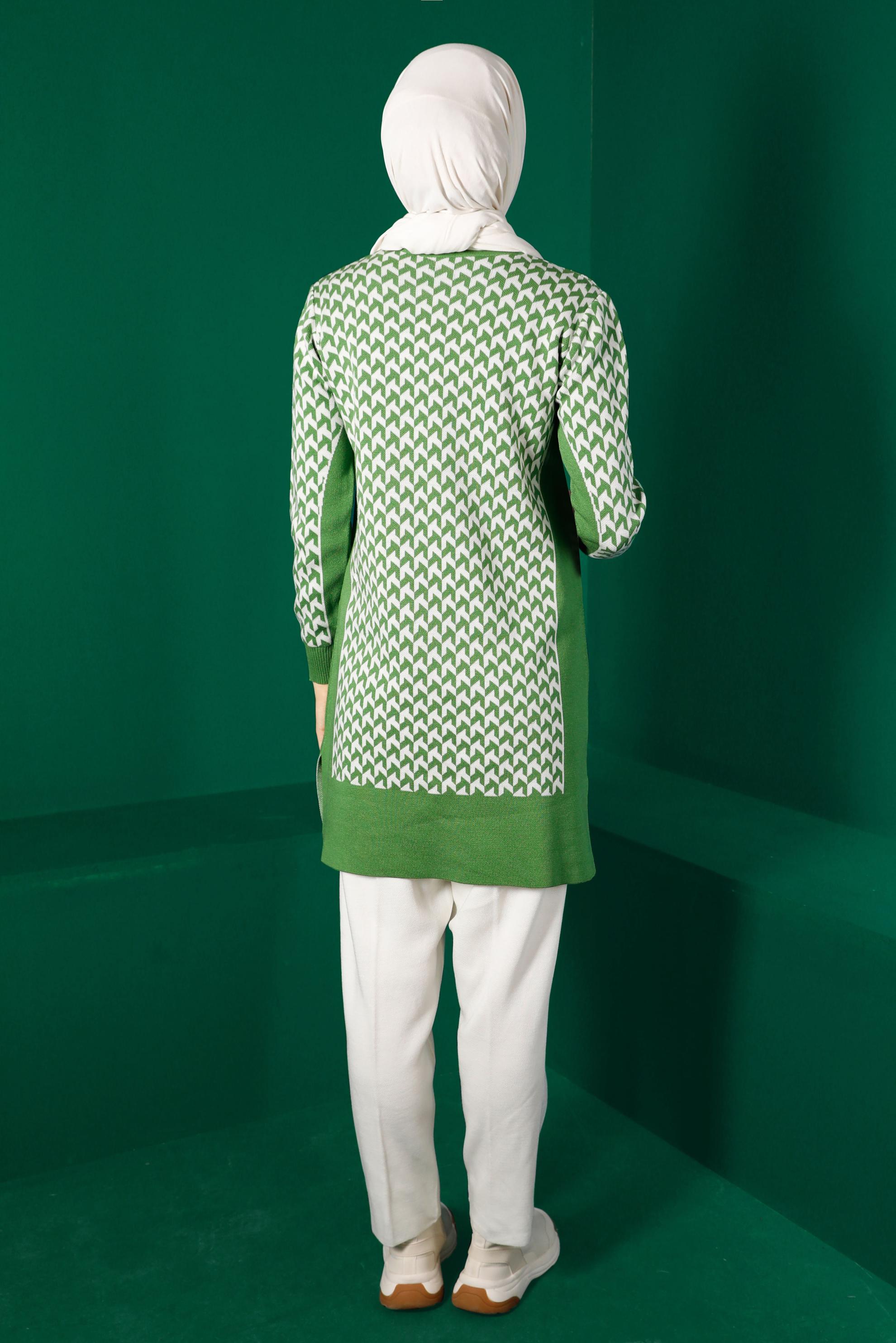 Tesettür giyim YEŞİL DESENLİ TRİKO TUNİK 43174