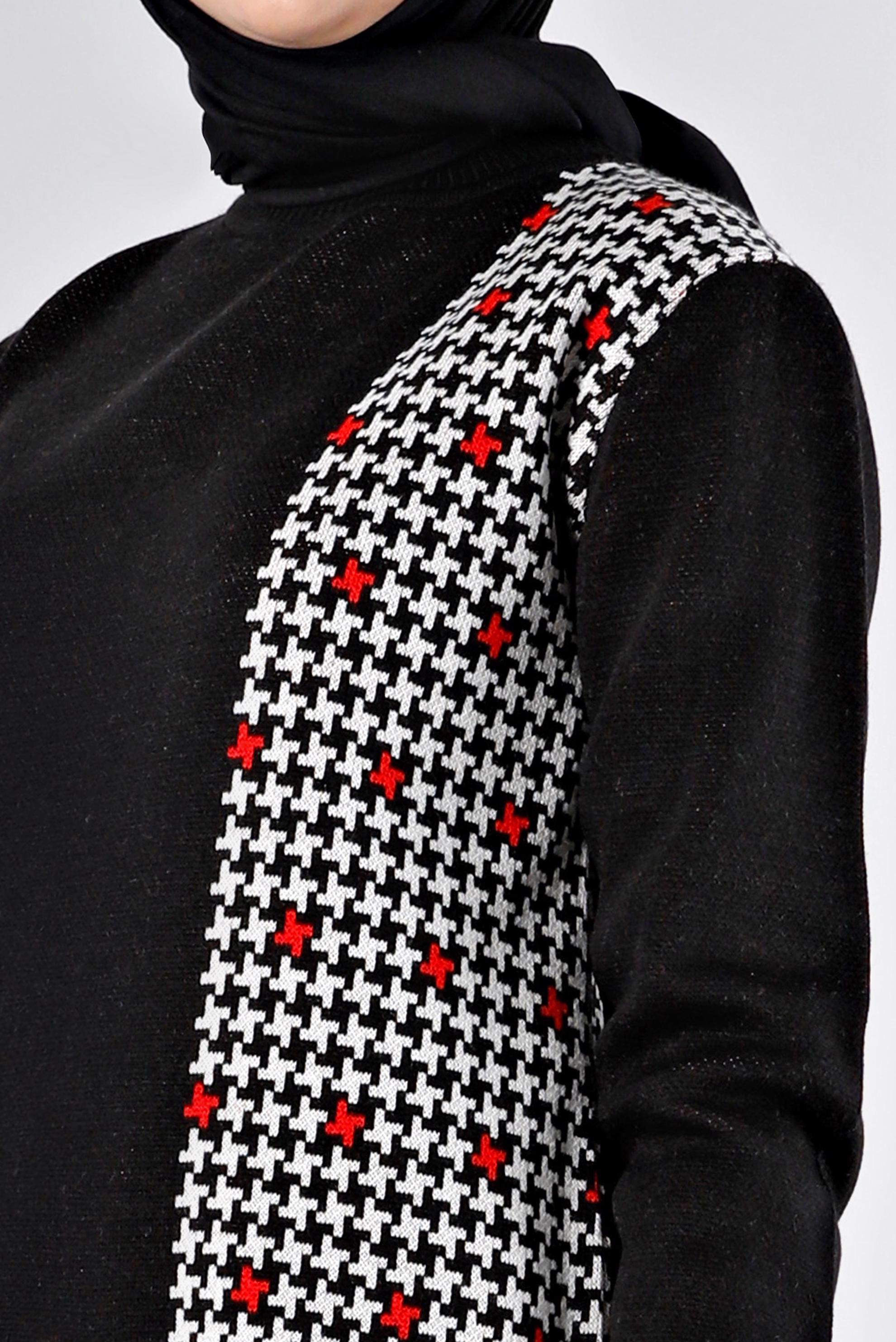 Tesettür giyim SİYAH DESENLİ CEPLİ TRİKO TUNİK 43177