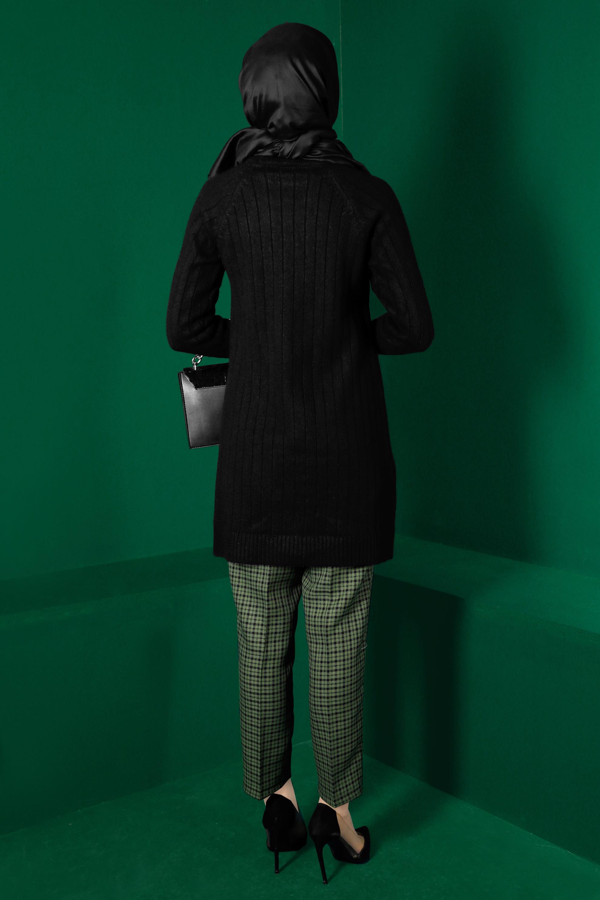 Tesettür giyim SİYAH KENDİNDEN DESENLİ TRİKO TUNİK 43181 