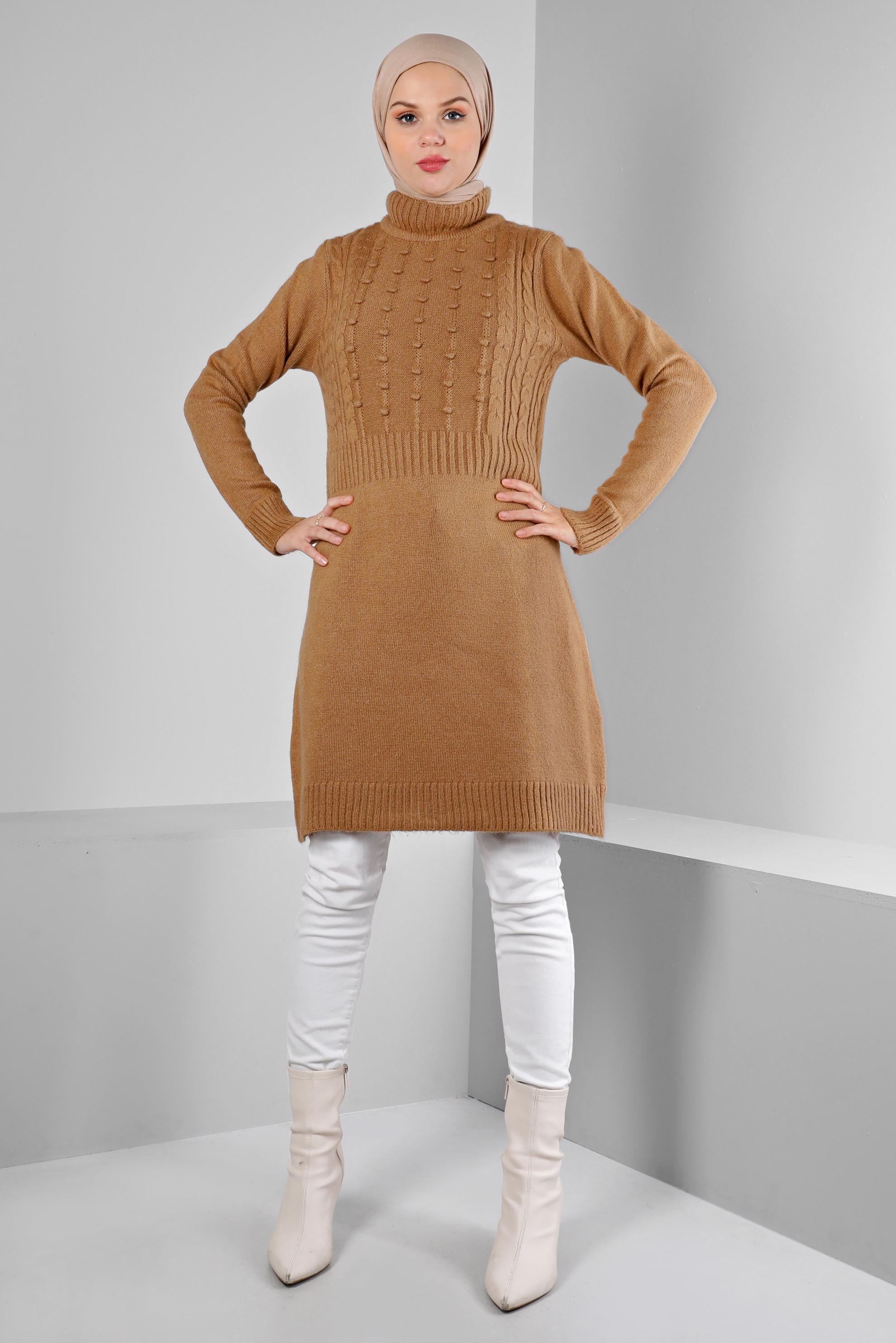 Tesettür giyim KAHVE PONPON DETAYLI BOĞAZLI TRİKO TUNİK 43182