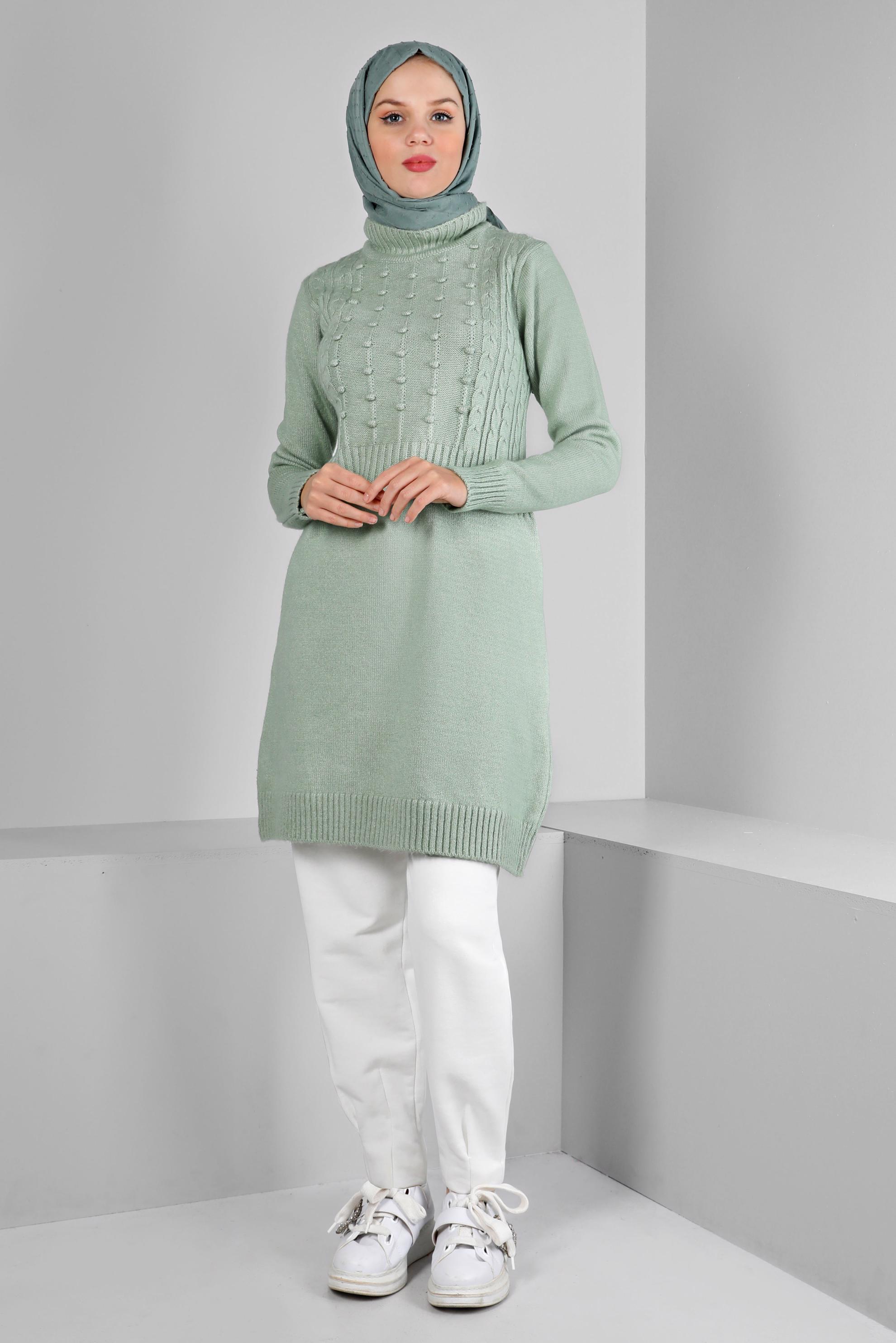 Tesettür giyim YEŞİL PONPON DETAYLI BOĞAZLI TRİKO TUNİK 43182