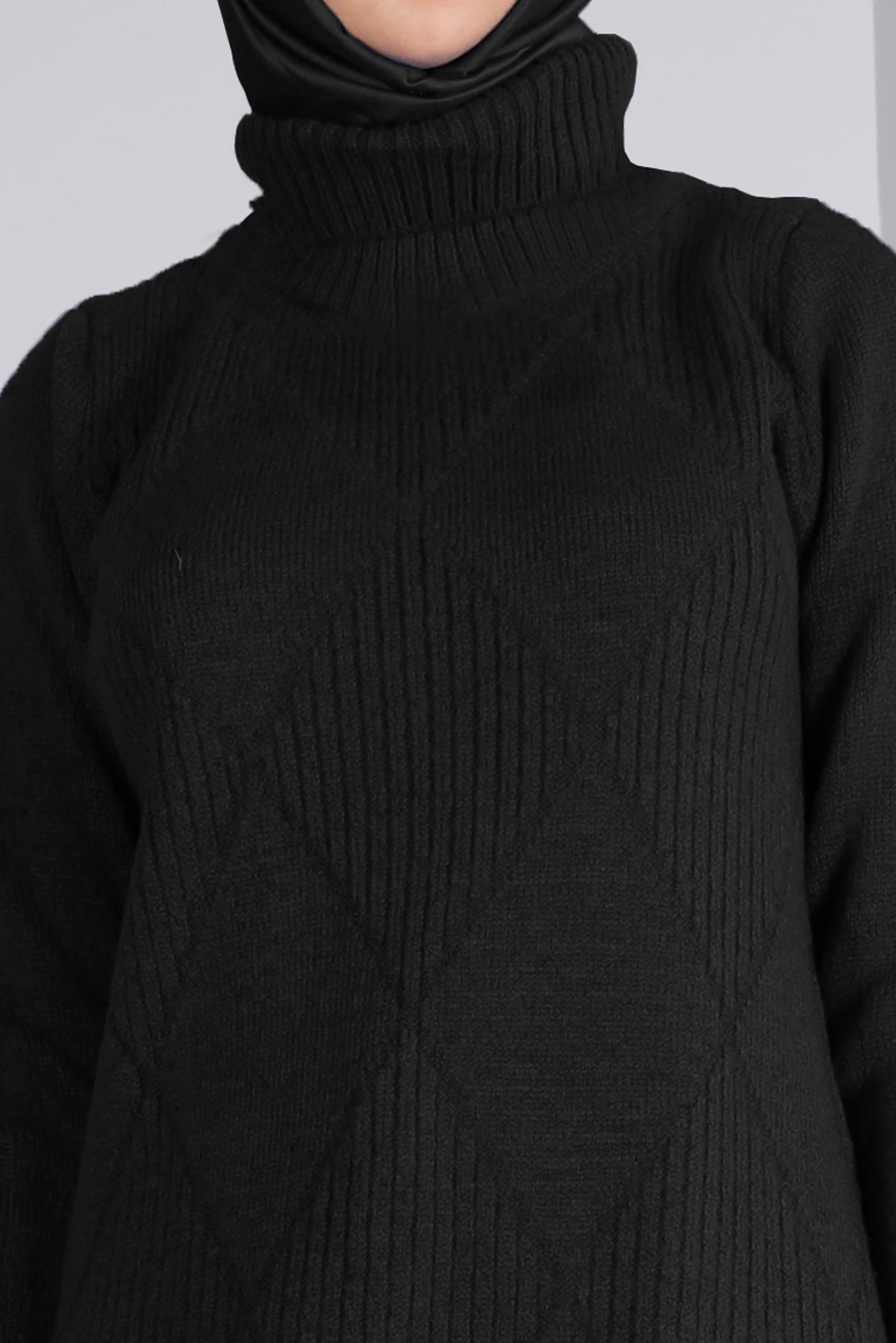 Tesettür giyim SİYAH KENDİNDEN DESENLİ BALIKÇI YAKA TRİKO TUNİK 43183	