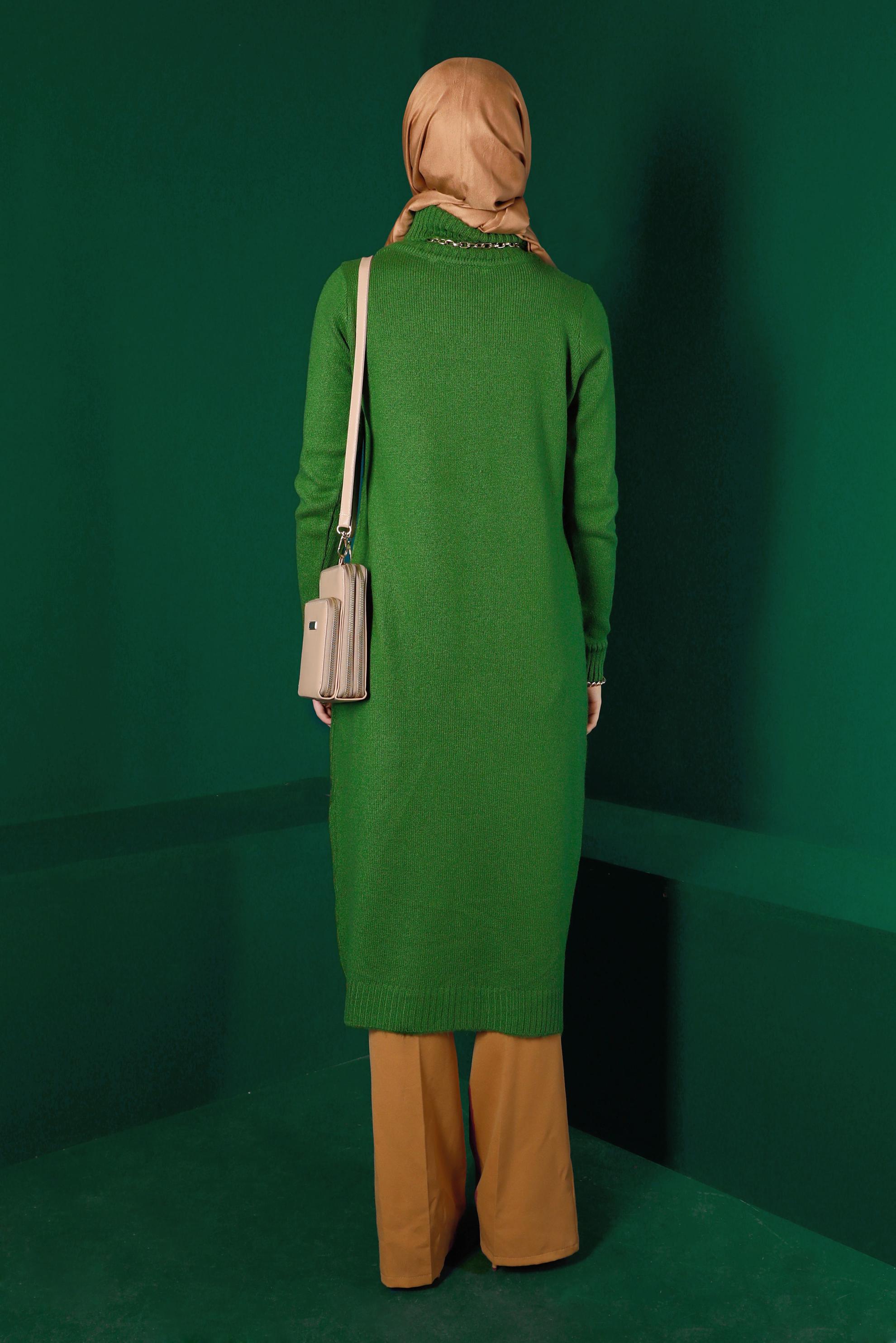 Tesettür giyim YEŞİL KENDİNDEN DESENLİ BALIKÇI YAKA TRİKO TUNİK 43183	