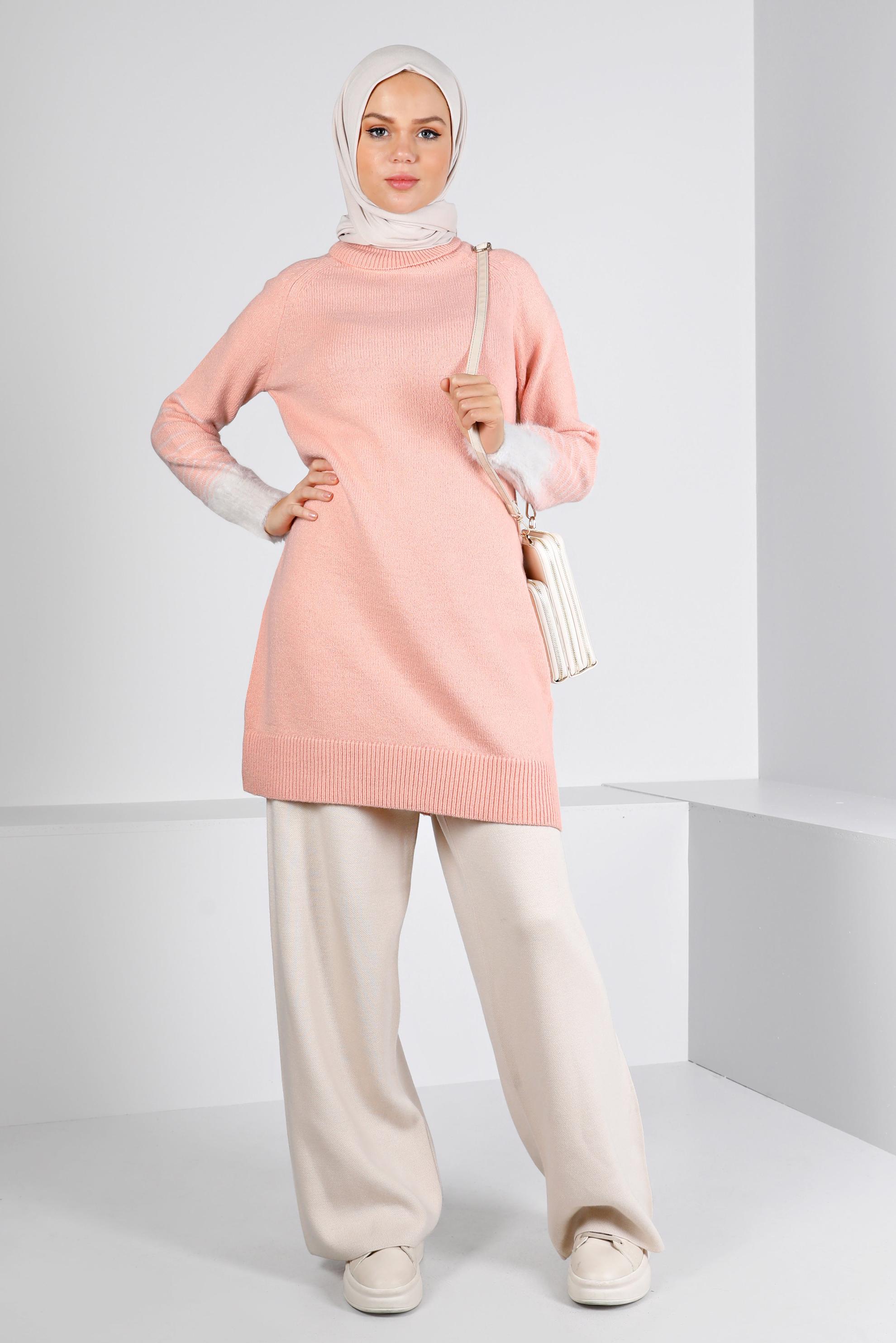 Tesettür giyim PUDRA MANŞETLERİ TÜYLÜ TRİKO TUNİK 43240