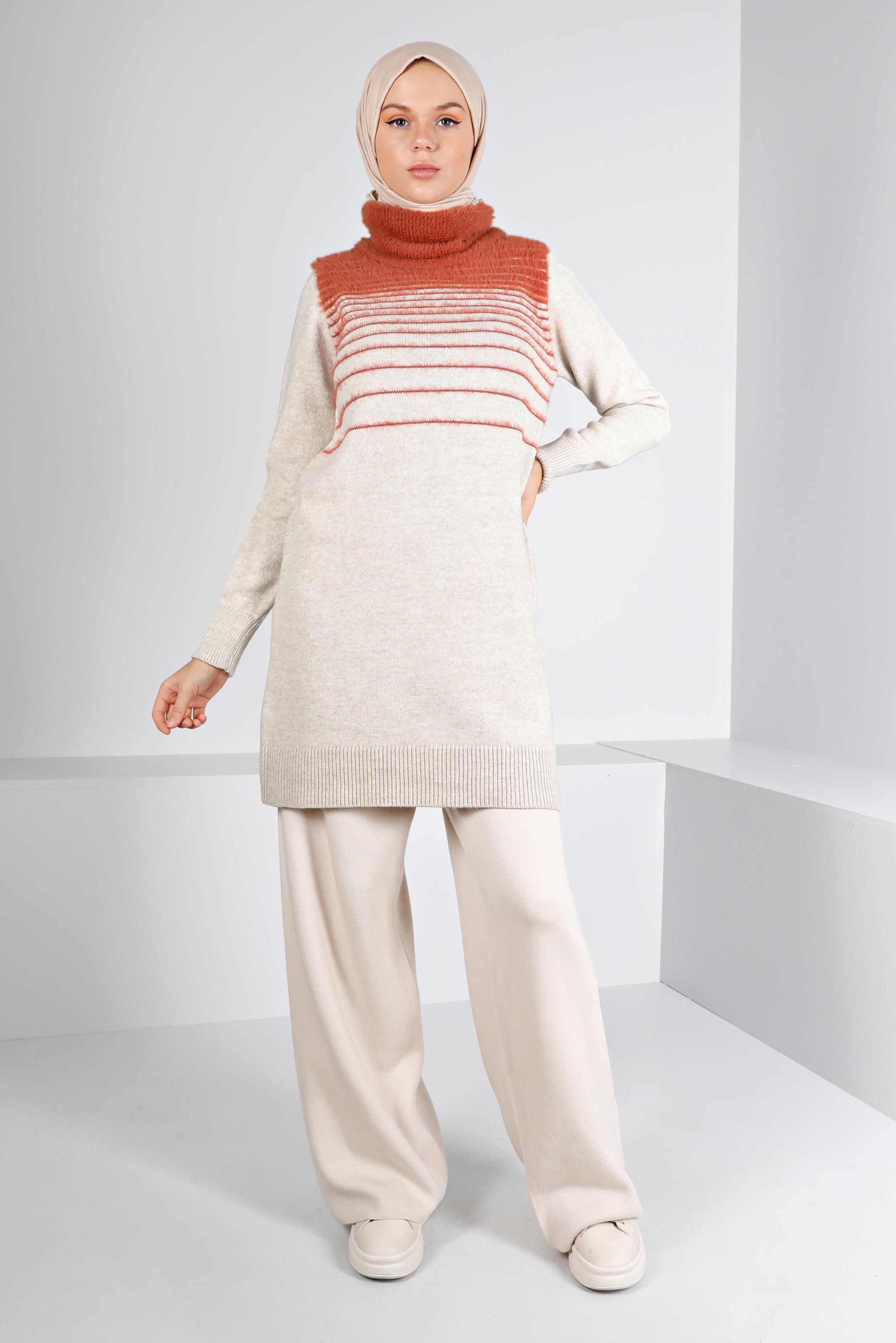 Tesettür giyim BEJ TÜYLÜ BOĞAZLI TRİKO TUNİK 43241