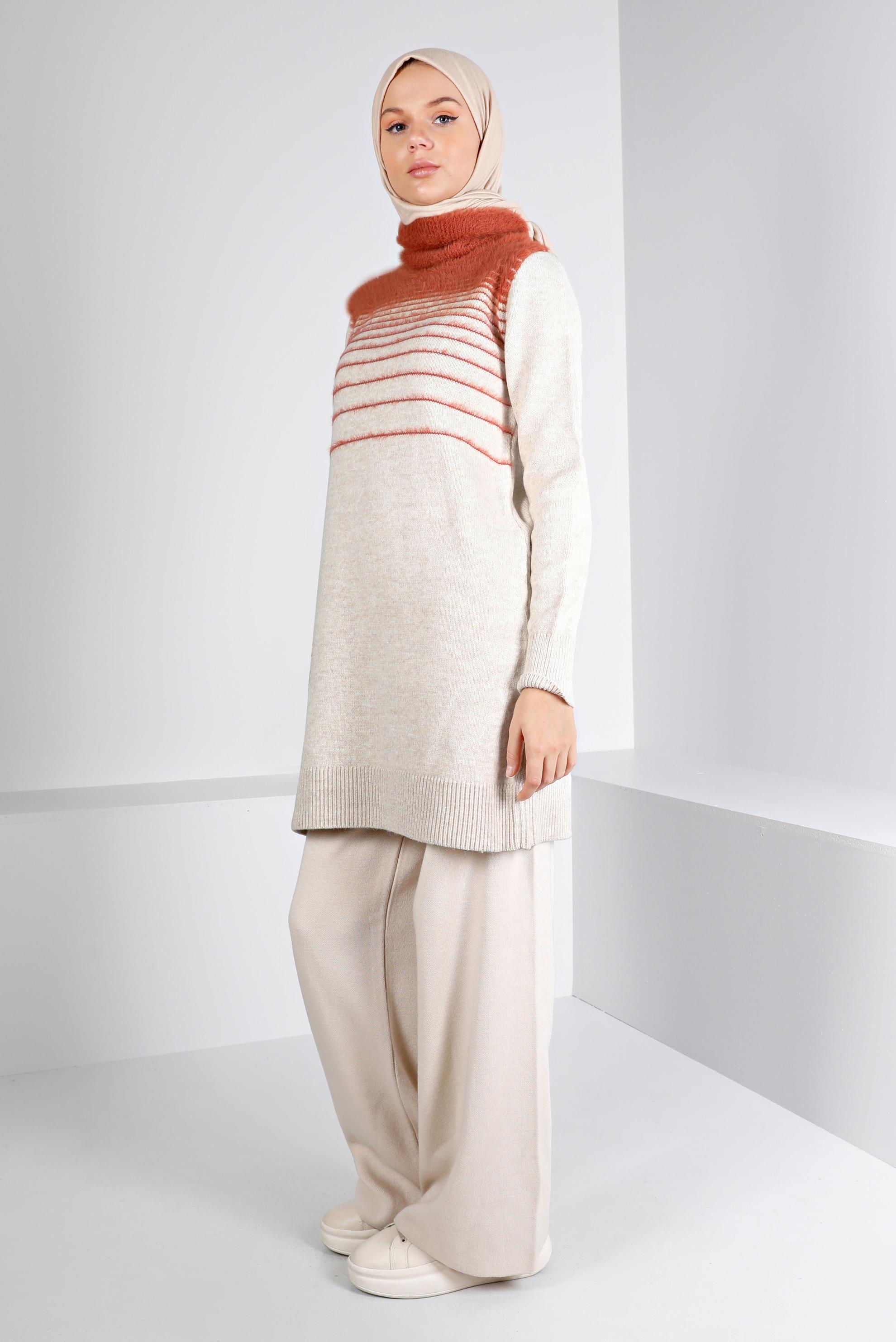Tesettür giyim BEJ TÜYLÜ BOĞAZLI TRİKO TUNİK 43241