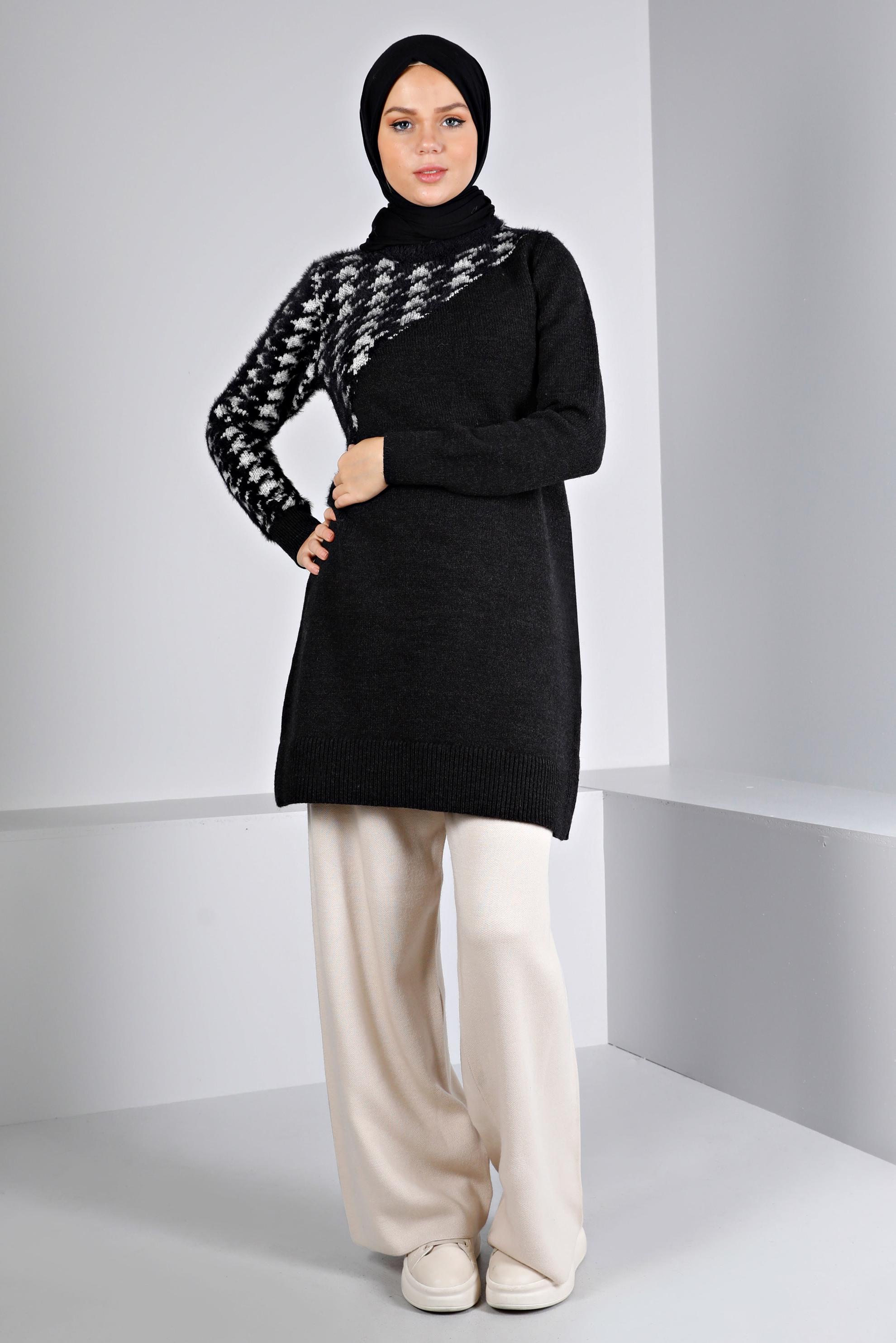 Tesettür giyim SİYAH KAZAYAĞI DESEN DETAYLI TRİKO TUNİK 43244 