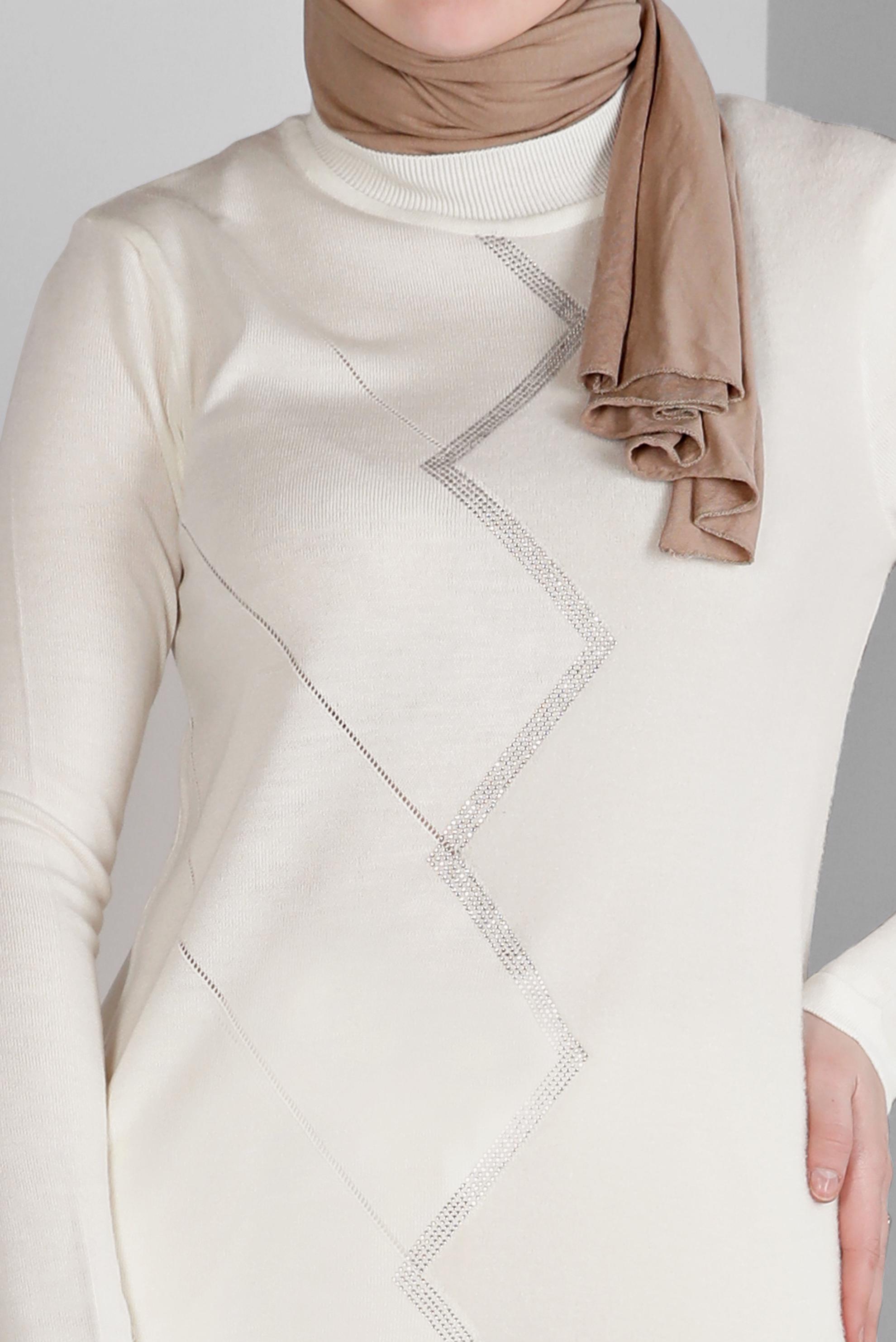 Tesettür giyim BEYAZ DESENLİ AKRİLİK TRİKO TUNİK 43246