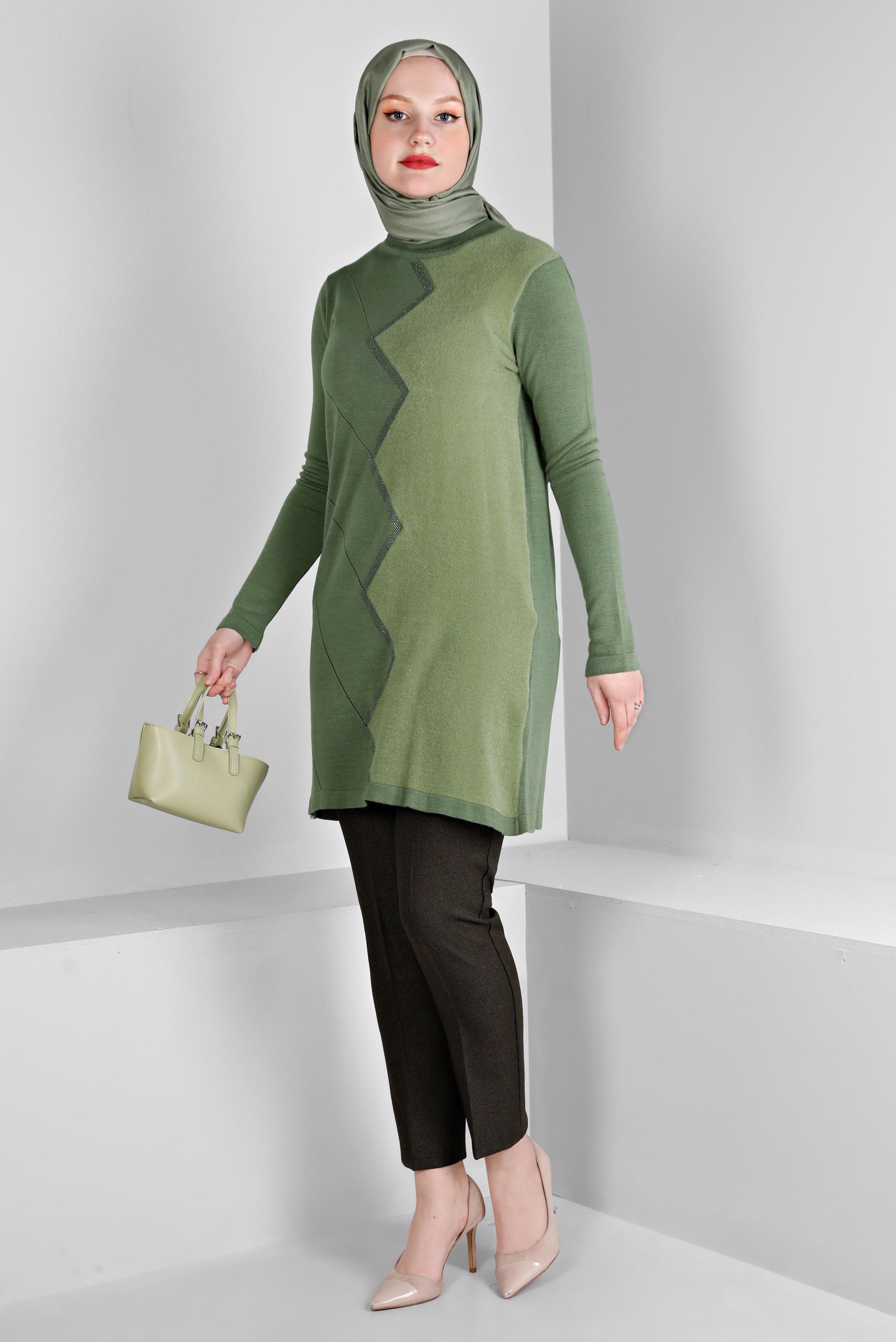 Tesettür giyim HAKİ DESENLİ AKRİLİK TRİKO TUNİK 43246